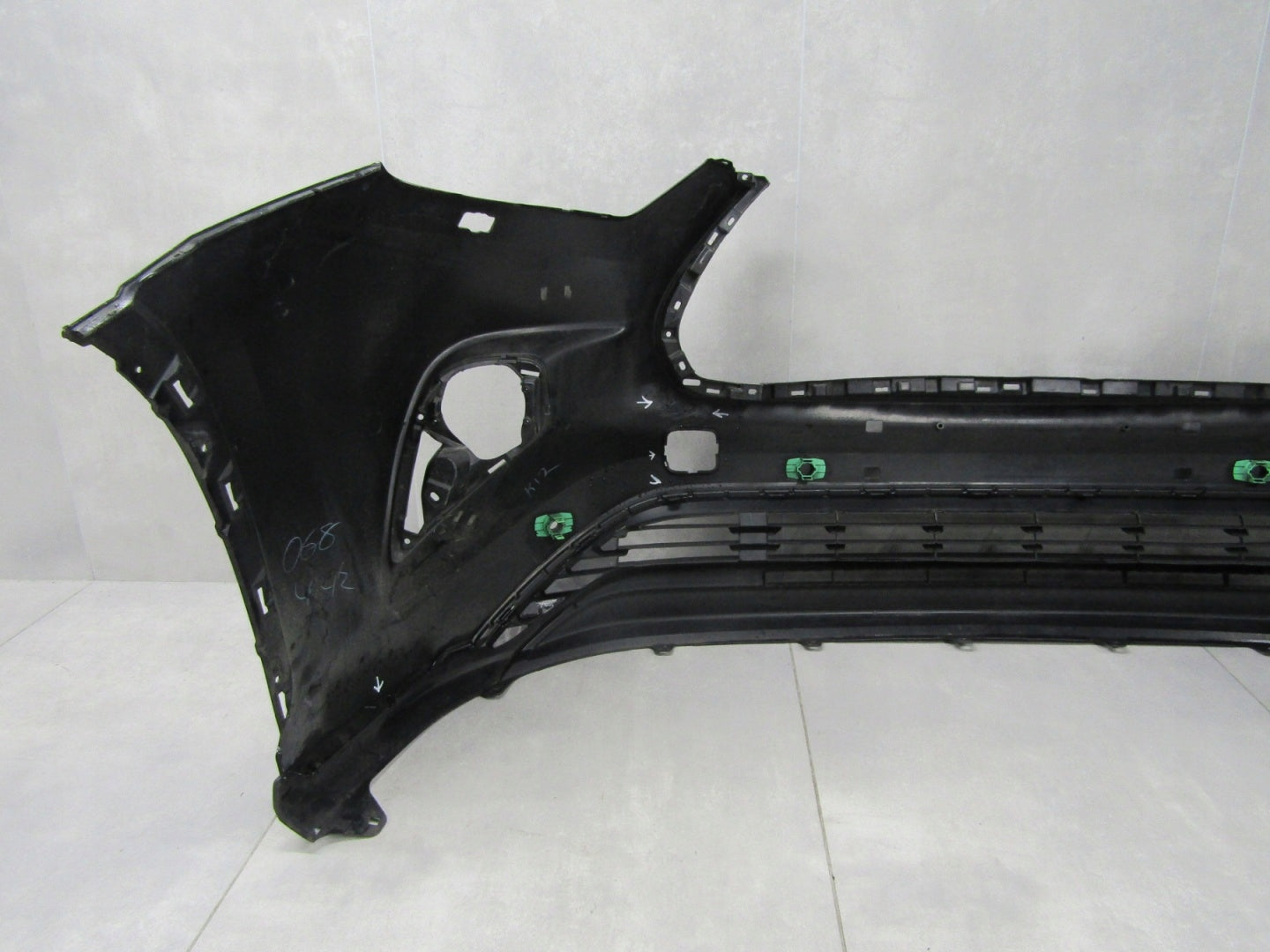 Front Bumper TOYOTA Highlander IV 19-22