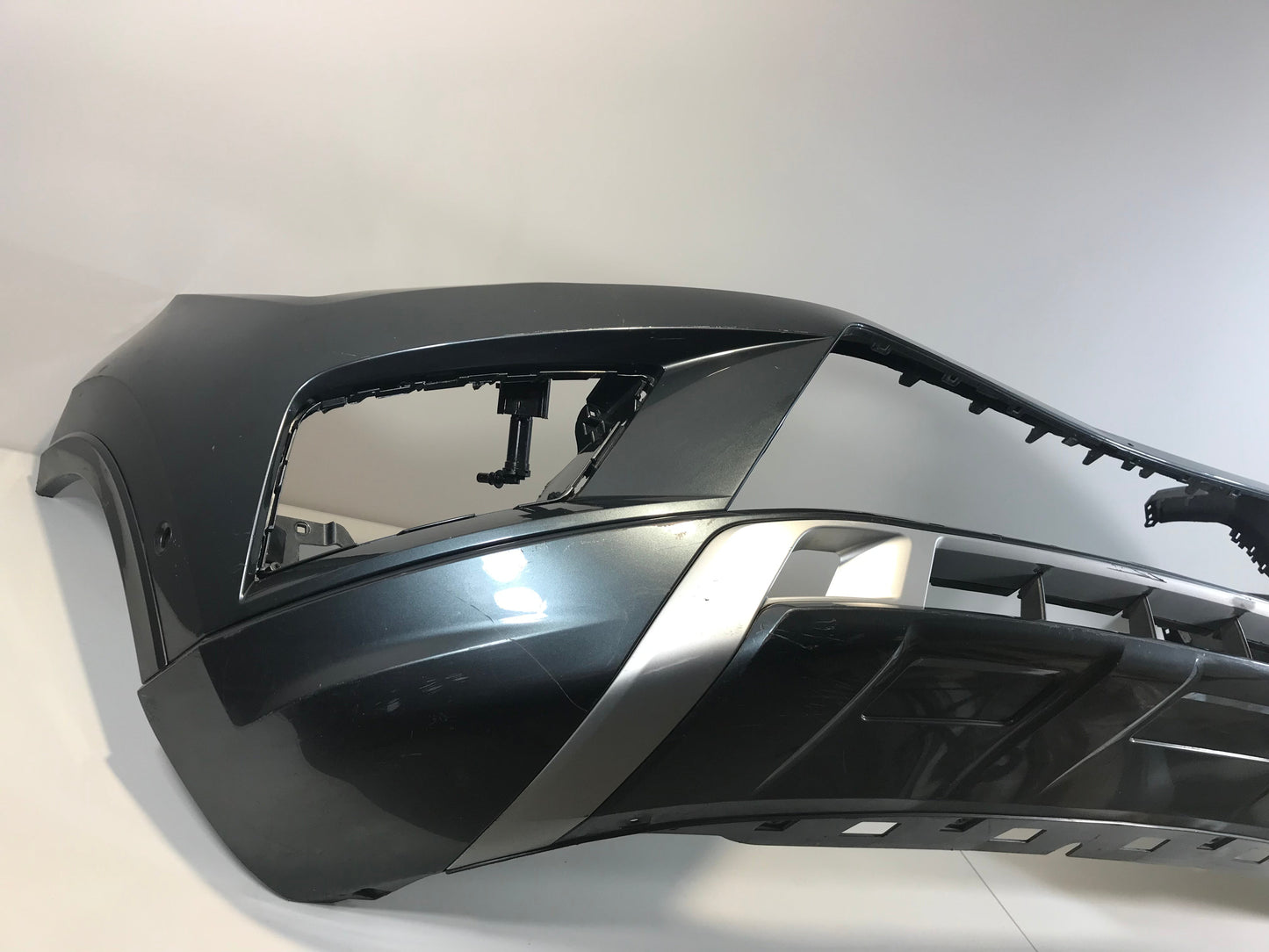 Seat Ateca 575 2016-2020 Front Bumper 575805903A