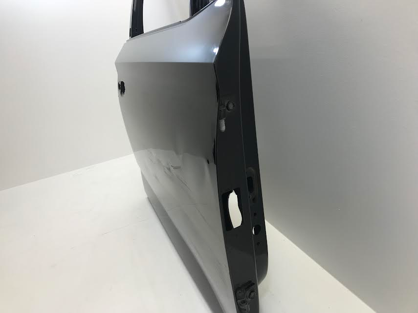 SKODA Kamiq  2019-2023 Front Right Door 658831602 ( used with defect )