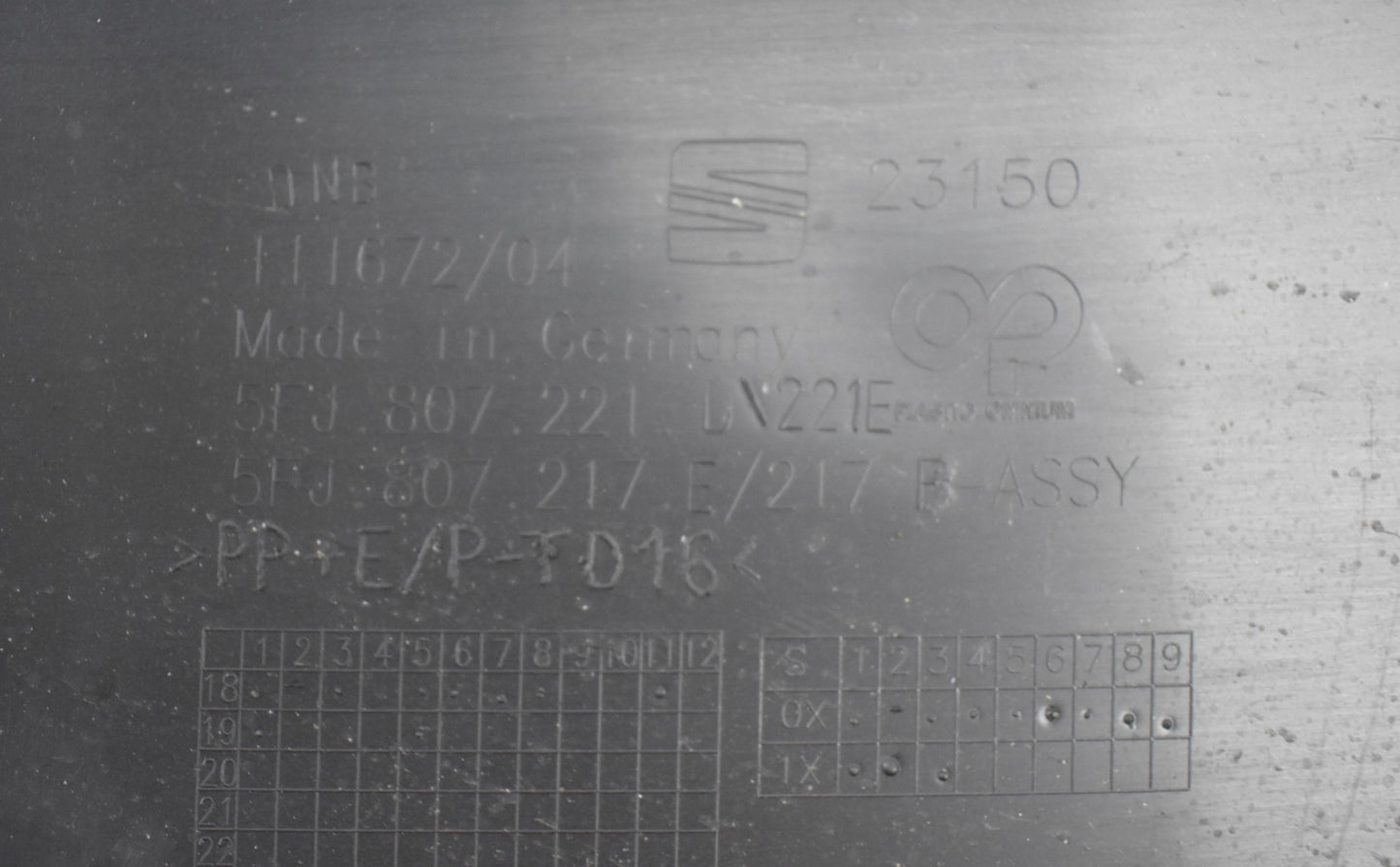 SEAT TARRACO 5JF Front Bumper - Excellent Original Condition