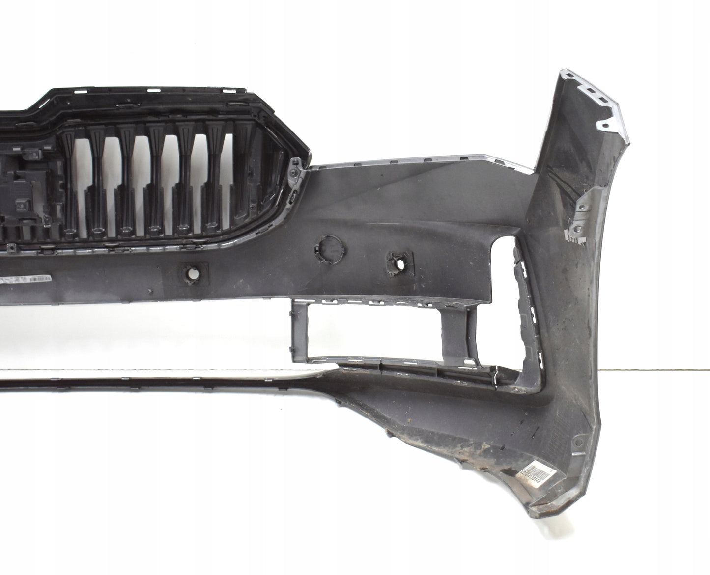 SKODA SUPERB IV 3P 3P3 FRONT BUMPER ORIGINAL + GRILL