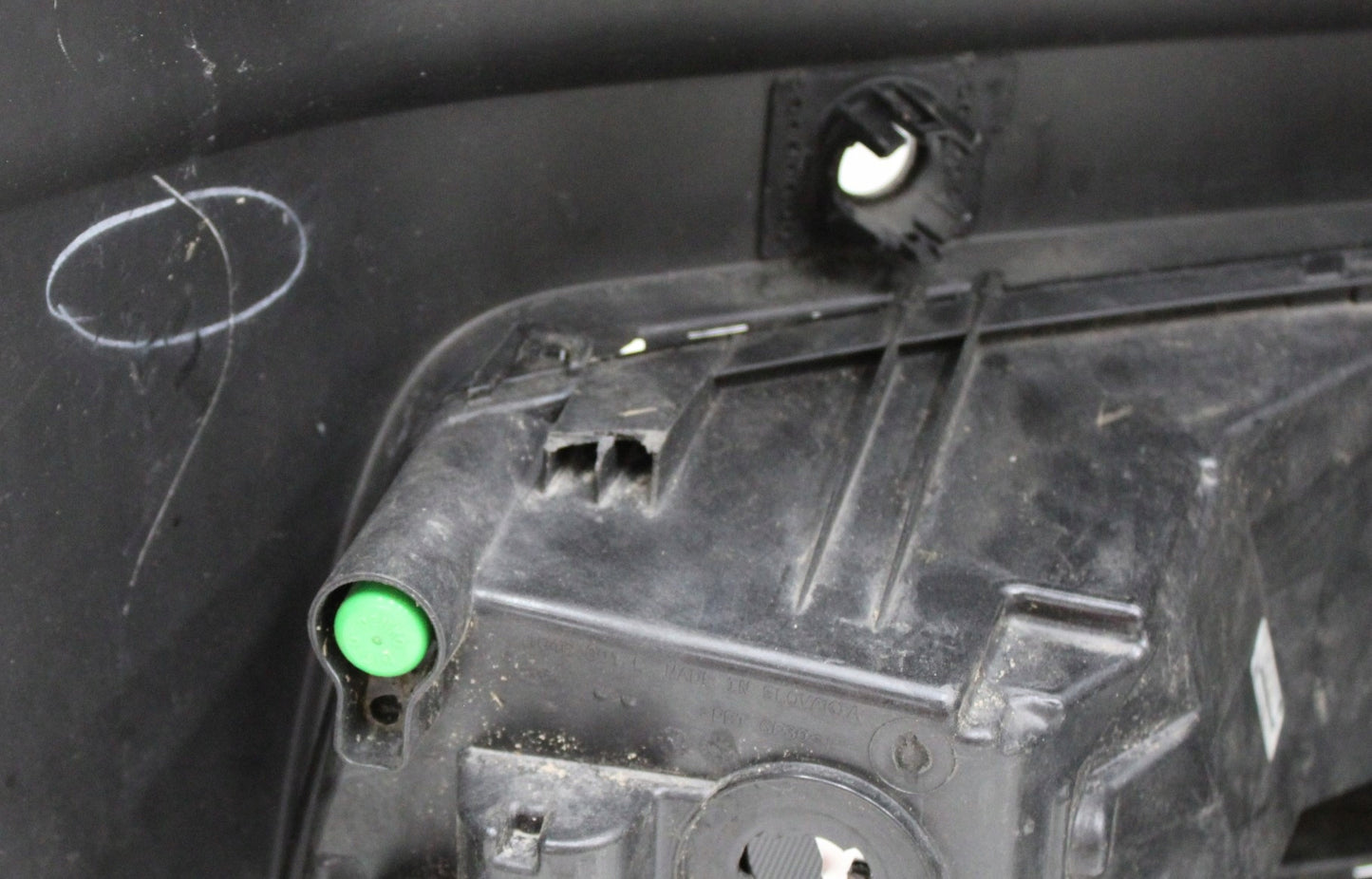 VW Touran II 5TA Front Bumper OEM + Grille + Vents