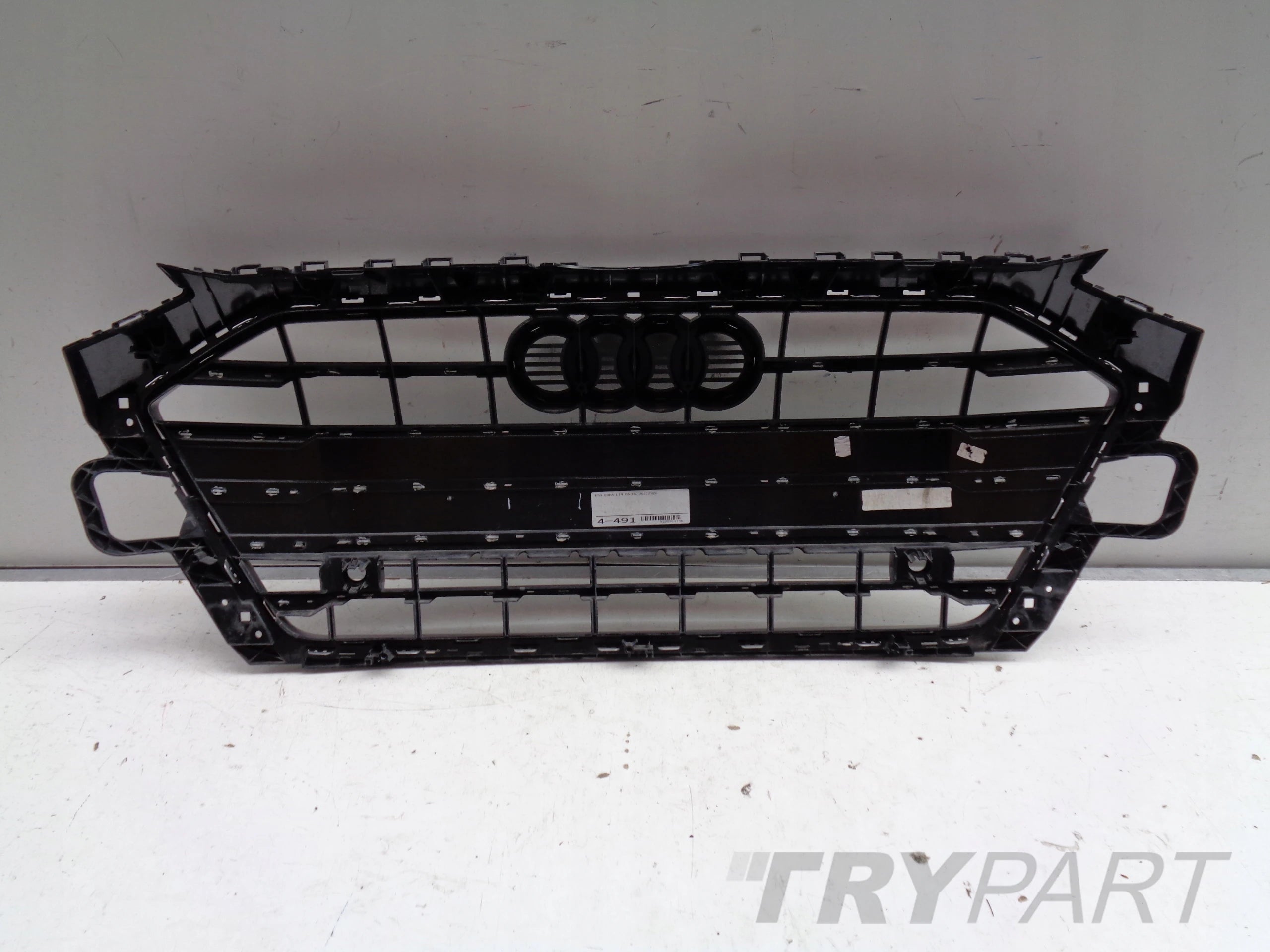 AUDI A4 B9 8W 8W0 19- LIFT Front Grill Grille