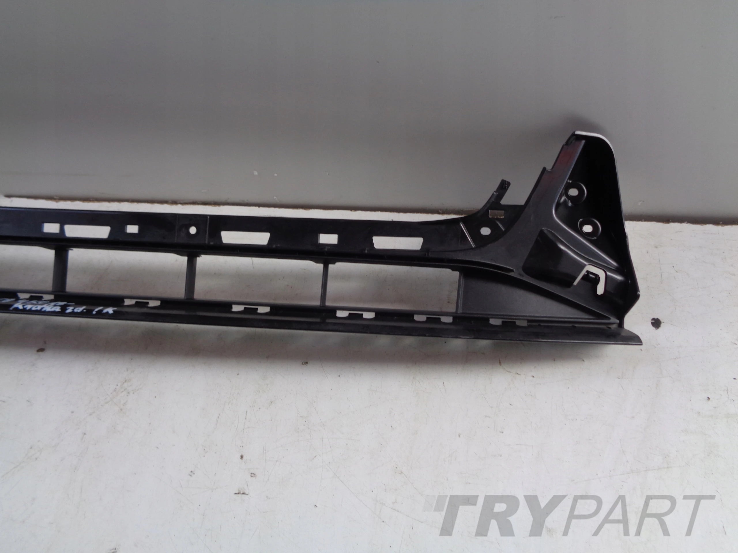 AUDI A6 C8 4K 4K0 18- BUMPER GRILLE