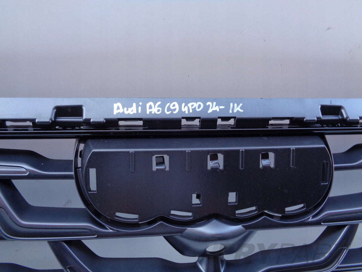 AUDI A6 C9 4P 4P0 24- Grille Cover