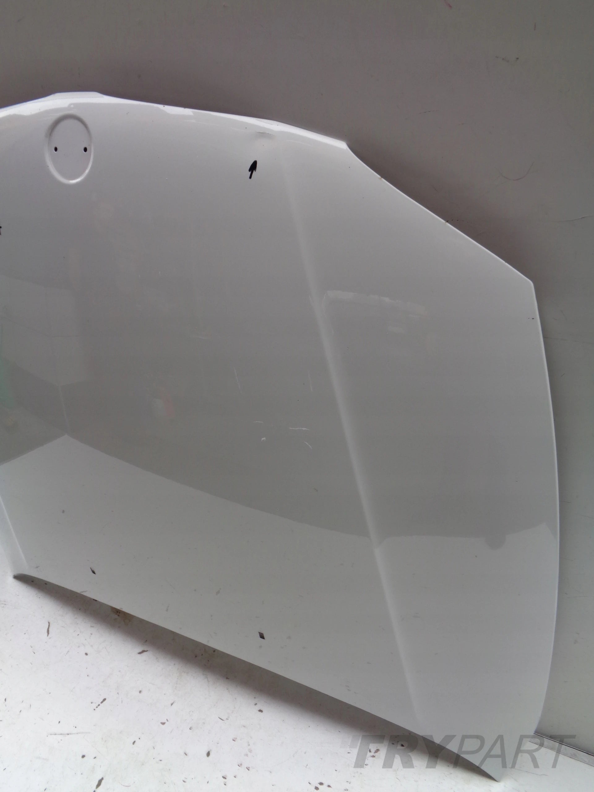 BMW 1 E81 E82 E87 E88 ENGINE HOOD BONNET NO. 42812