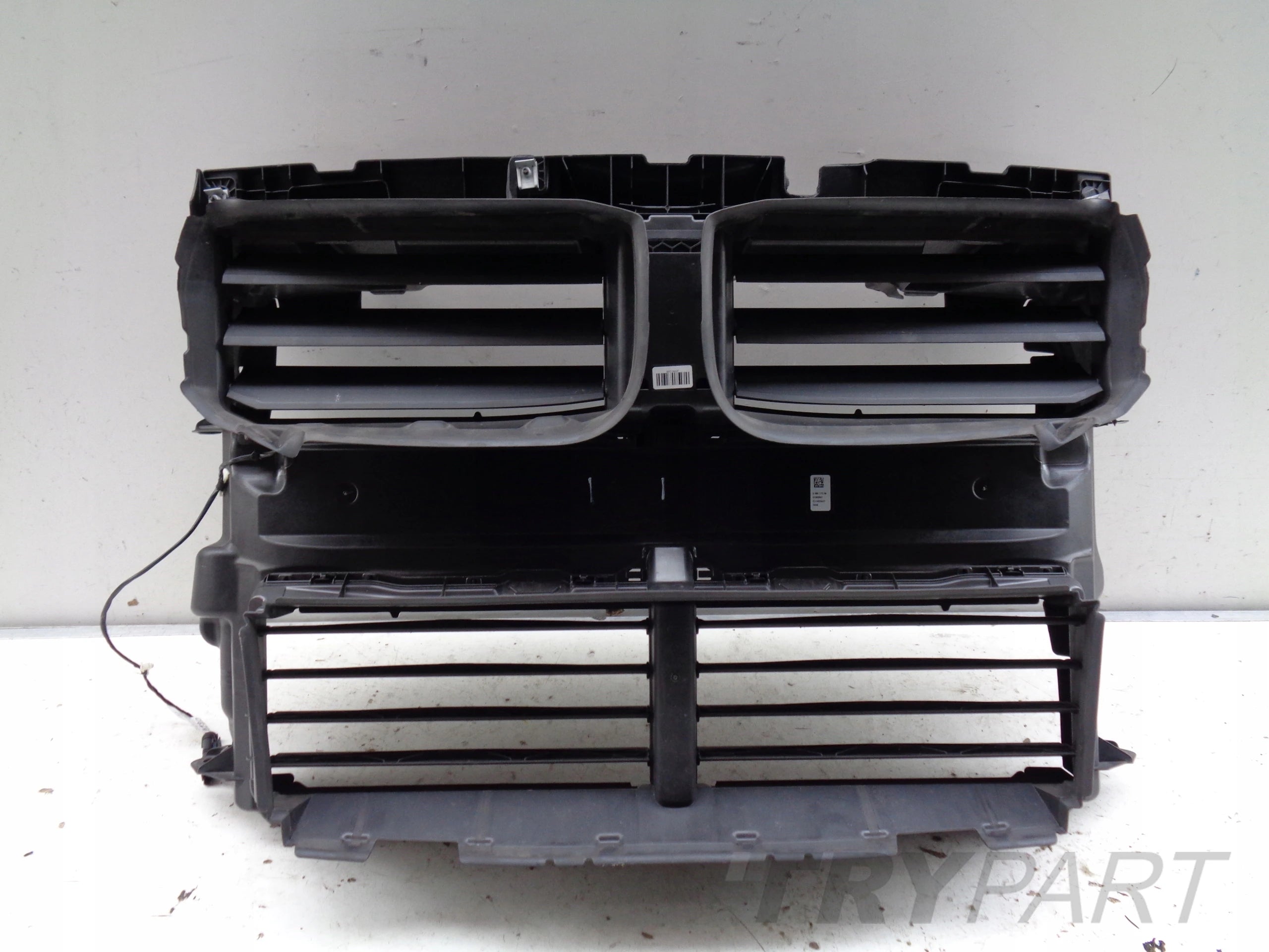 BMW 5 F10 F11 Steering Wheel Air Inlet