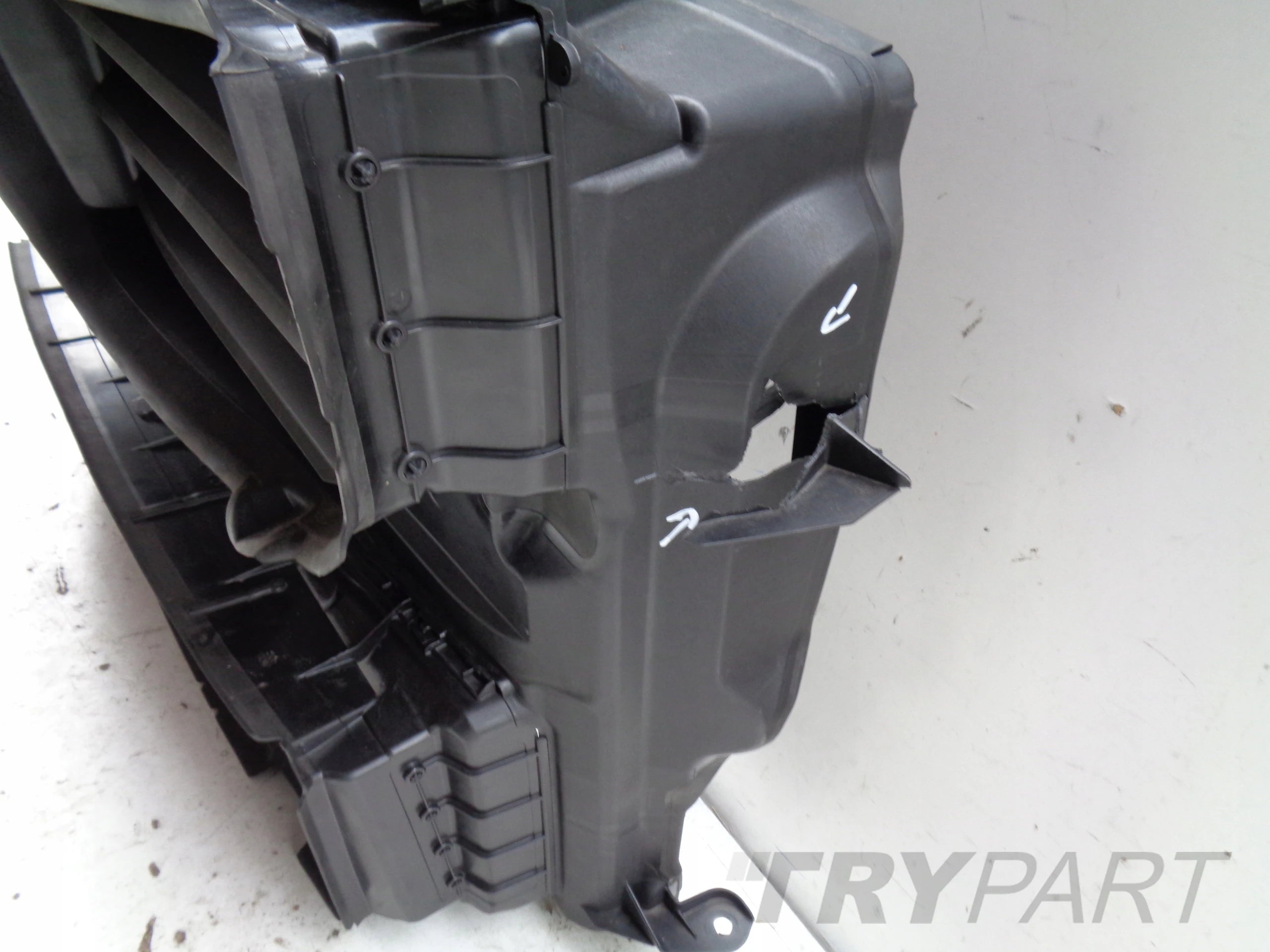 BMW 5 F10 F11 Steering Wheel Air Inlet