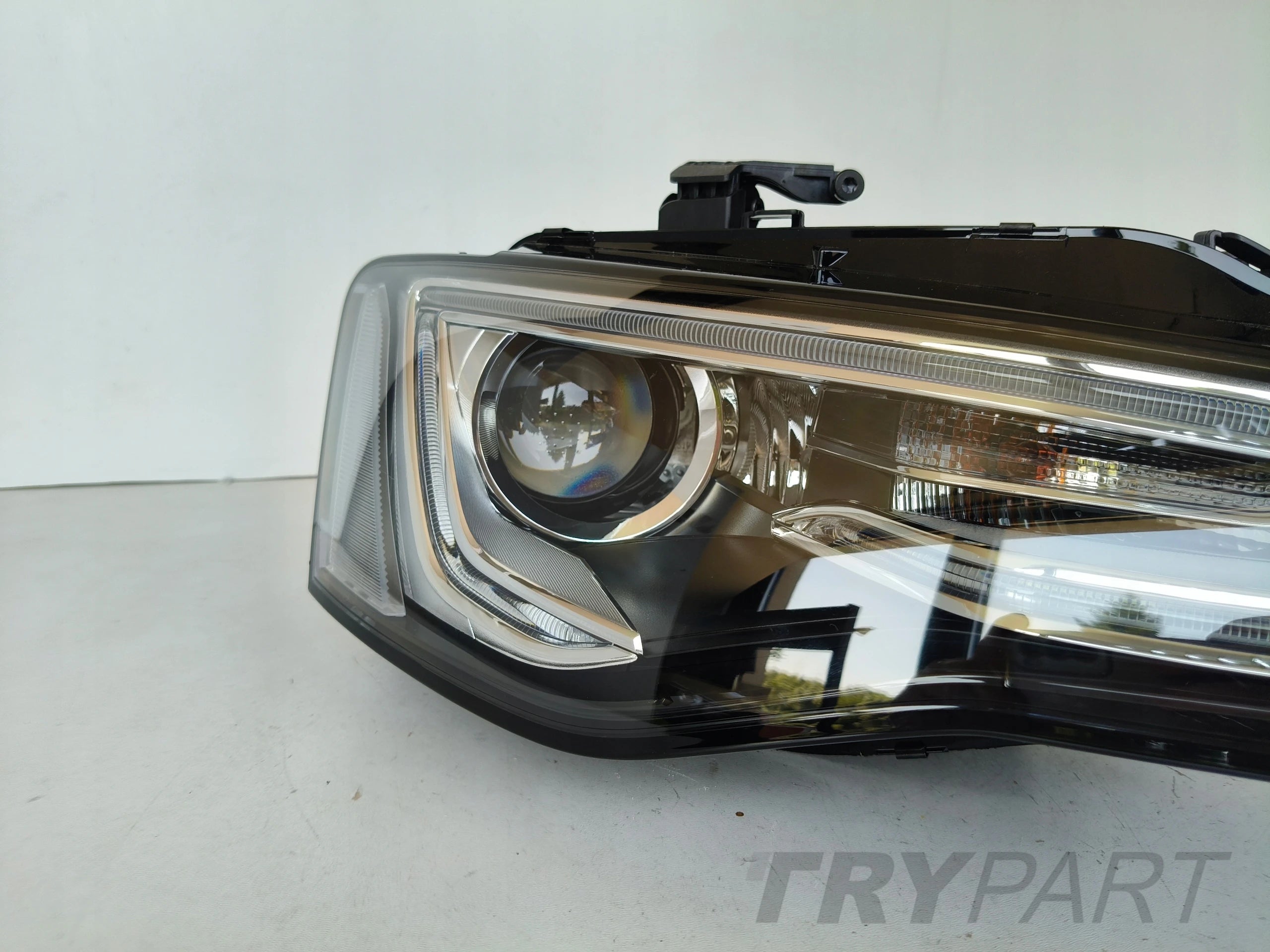 BRAND NEW RIGHT HEADLIGHT LAMP AUDI A5 8T 8T0 11-15 LIFT XENON LED ADAPTIVE