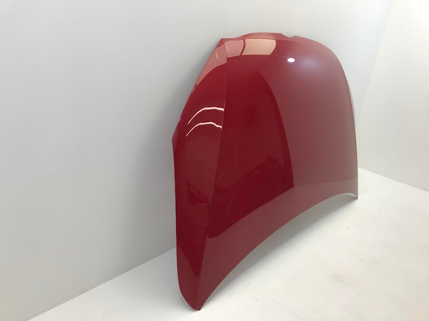 Volkswagen Touran, Caddy  2010 - 2015 Bonnet 1T0823155  ( with defect )