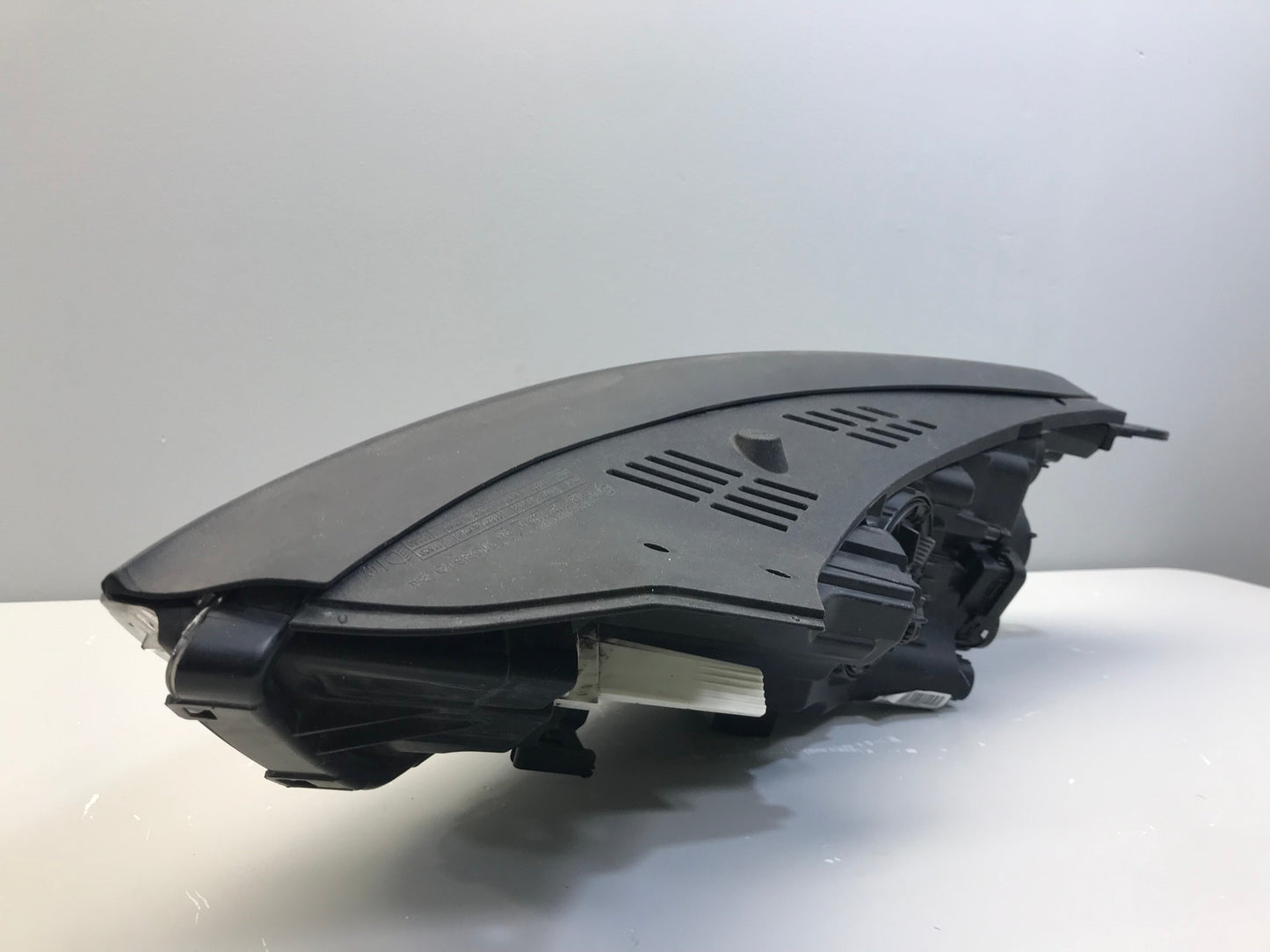 Hyundai Tucson TL 2015-2020  Headlight Front Right 2017 ( with defect LHD car ) 92102D7XXX