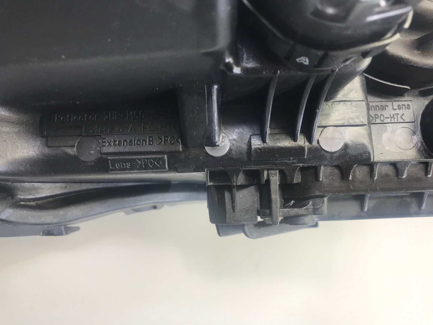 Toyota Avensis T25 2006-2009 Headlight Left Side  ( LHD car ) OEM:  8596724010, 3900078496, 12V24V310