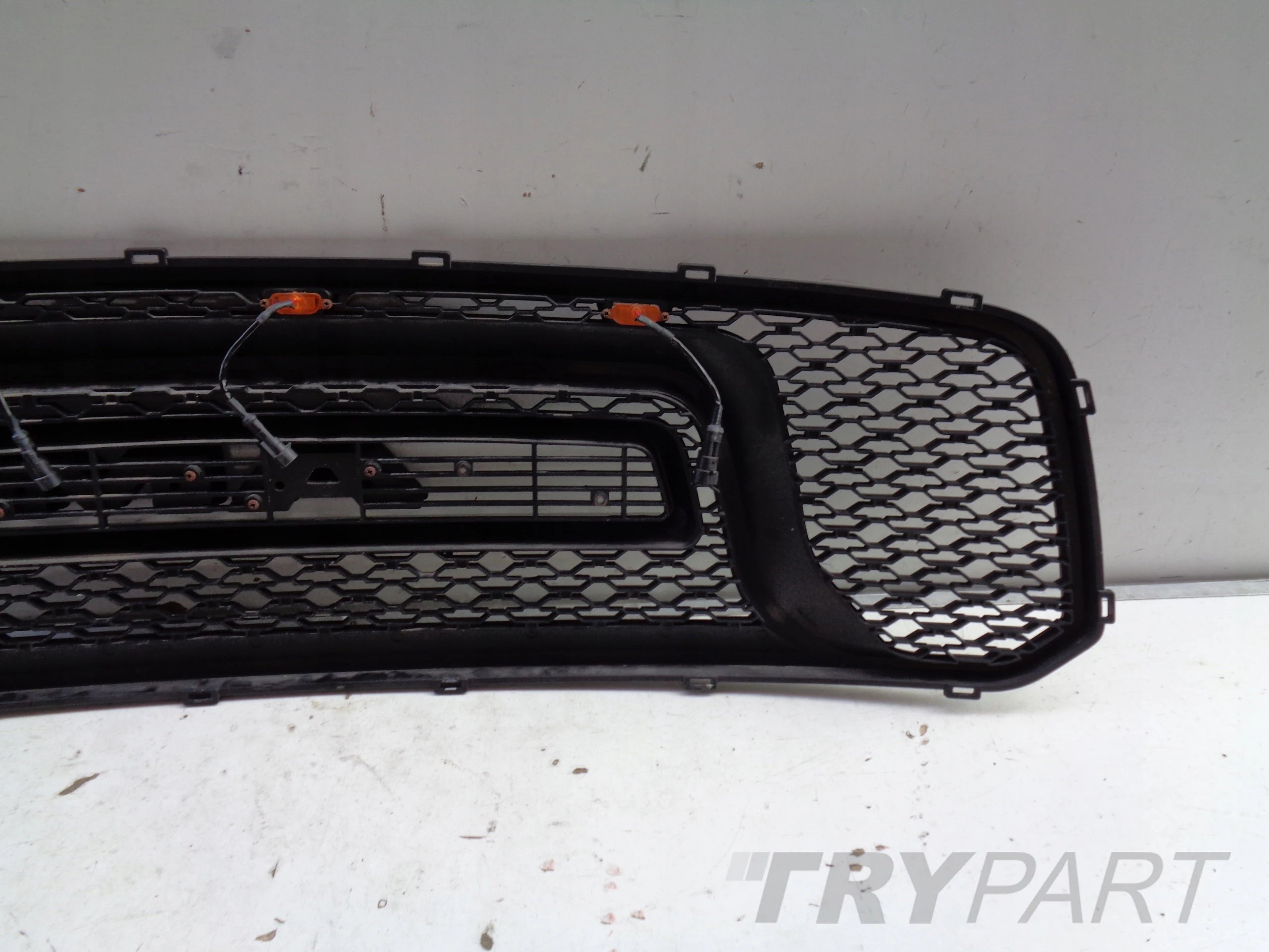 DODGE RAM 13- Grille Shell