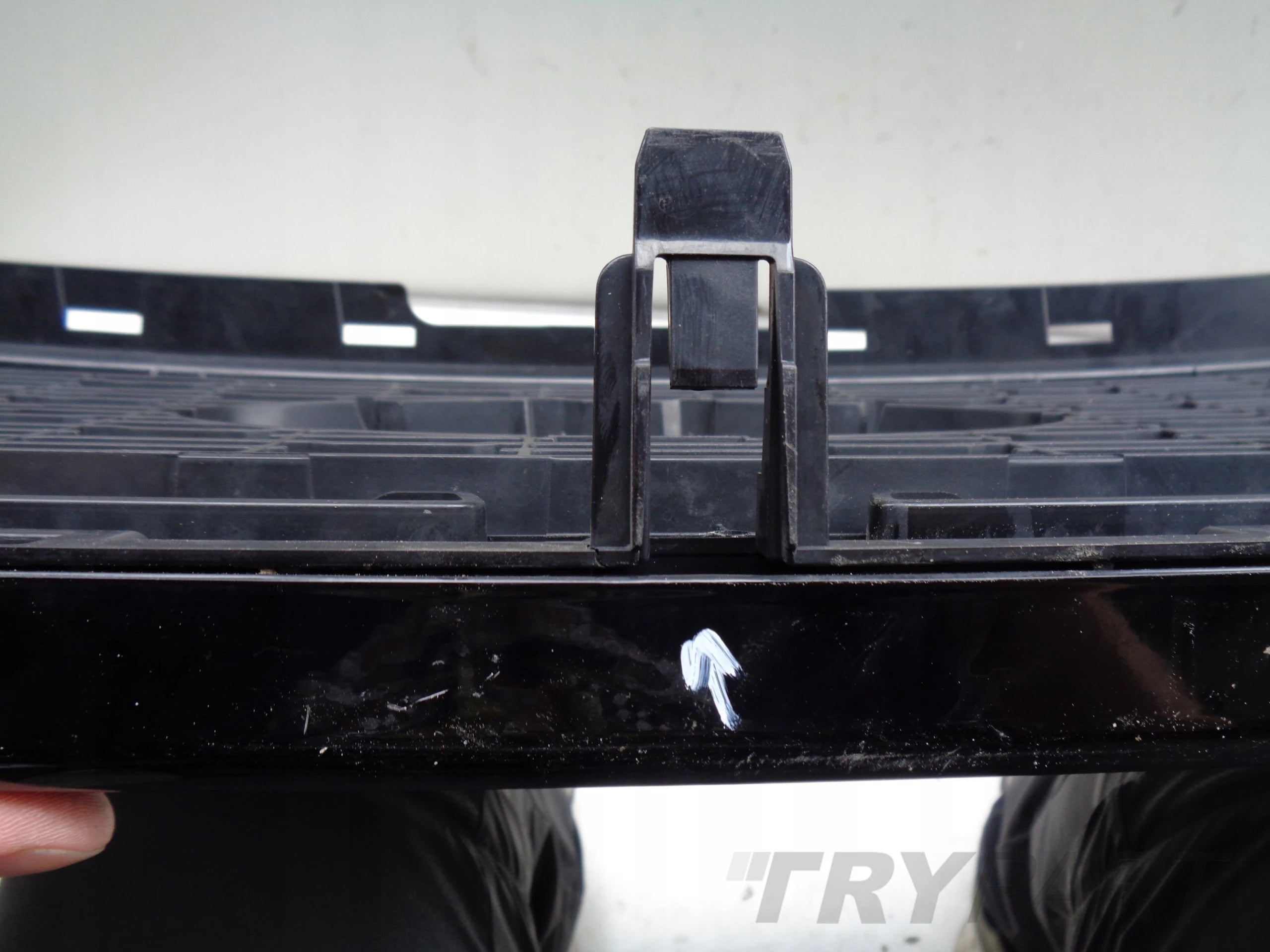 FORD RANGER THUNDER 19- Grille Trim