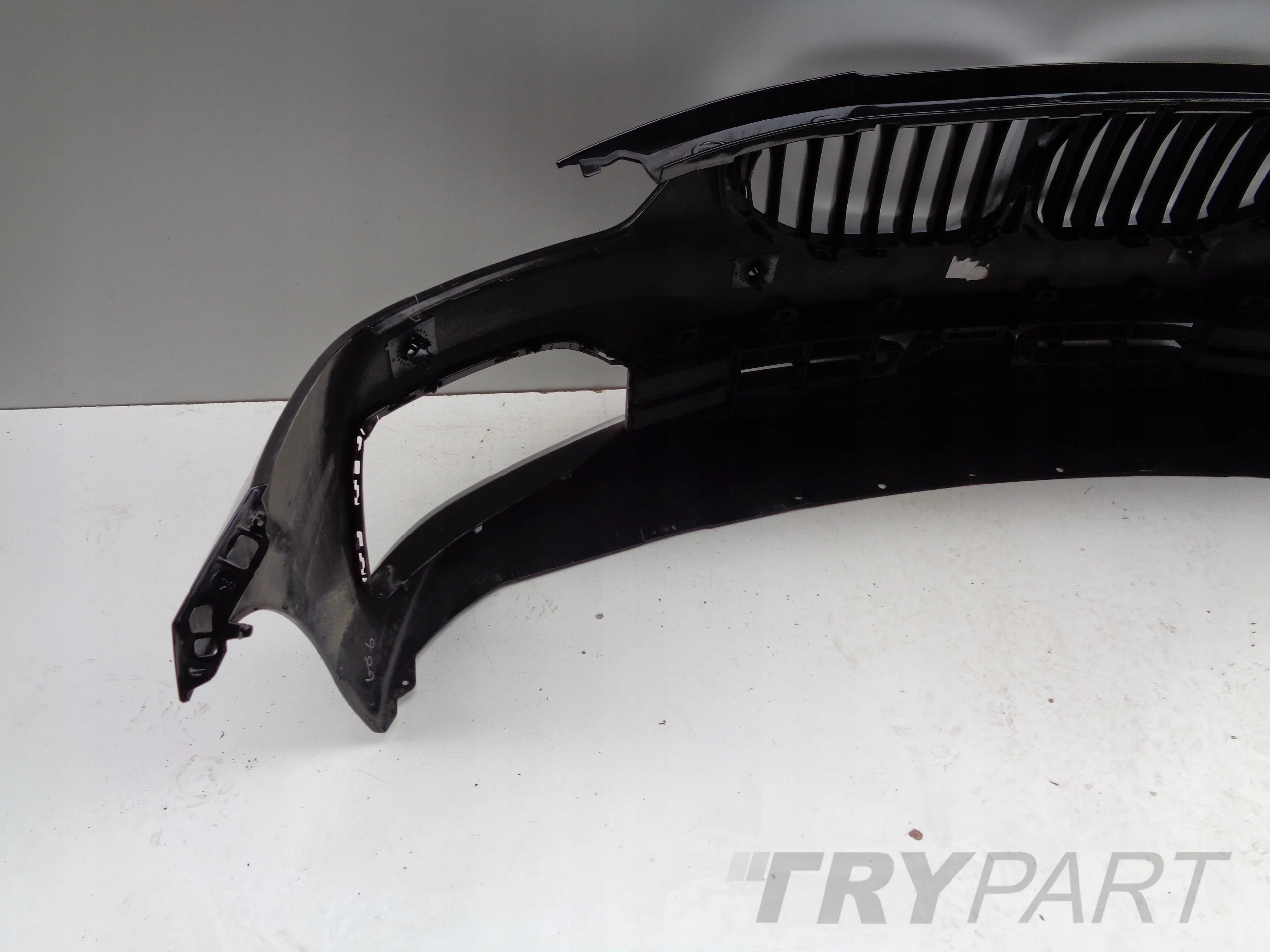 FRONT BUMPER BMW 1 F40 19- NO. 50086