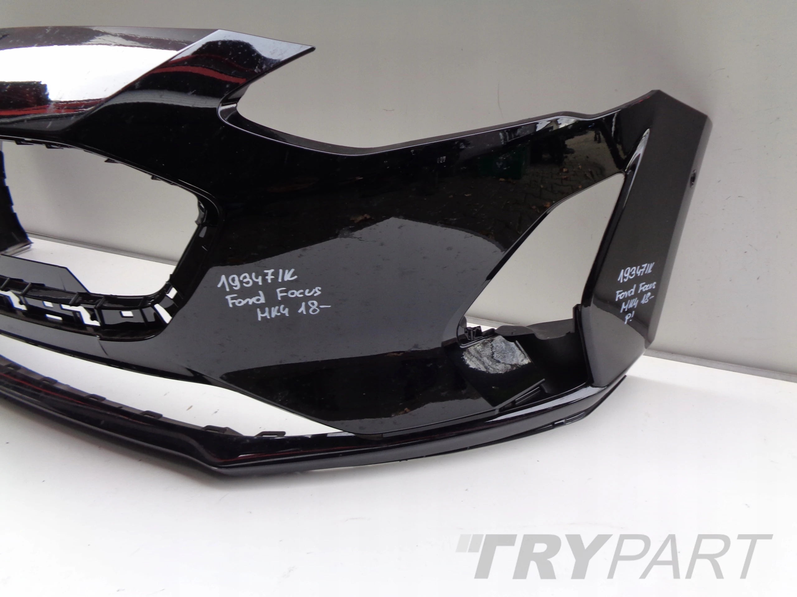 FRONT BUMPER FORD FOCUS MK4 18- NO. 19347