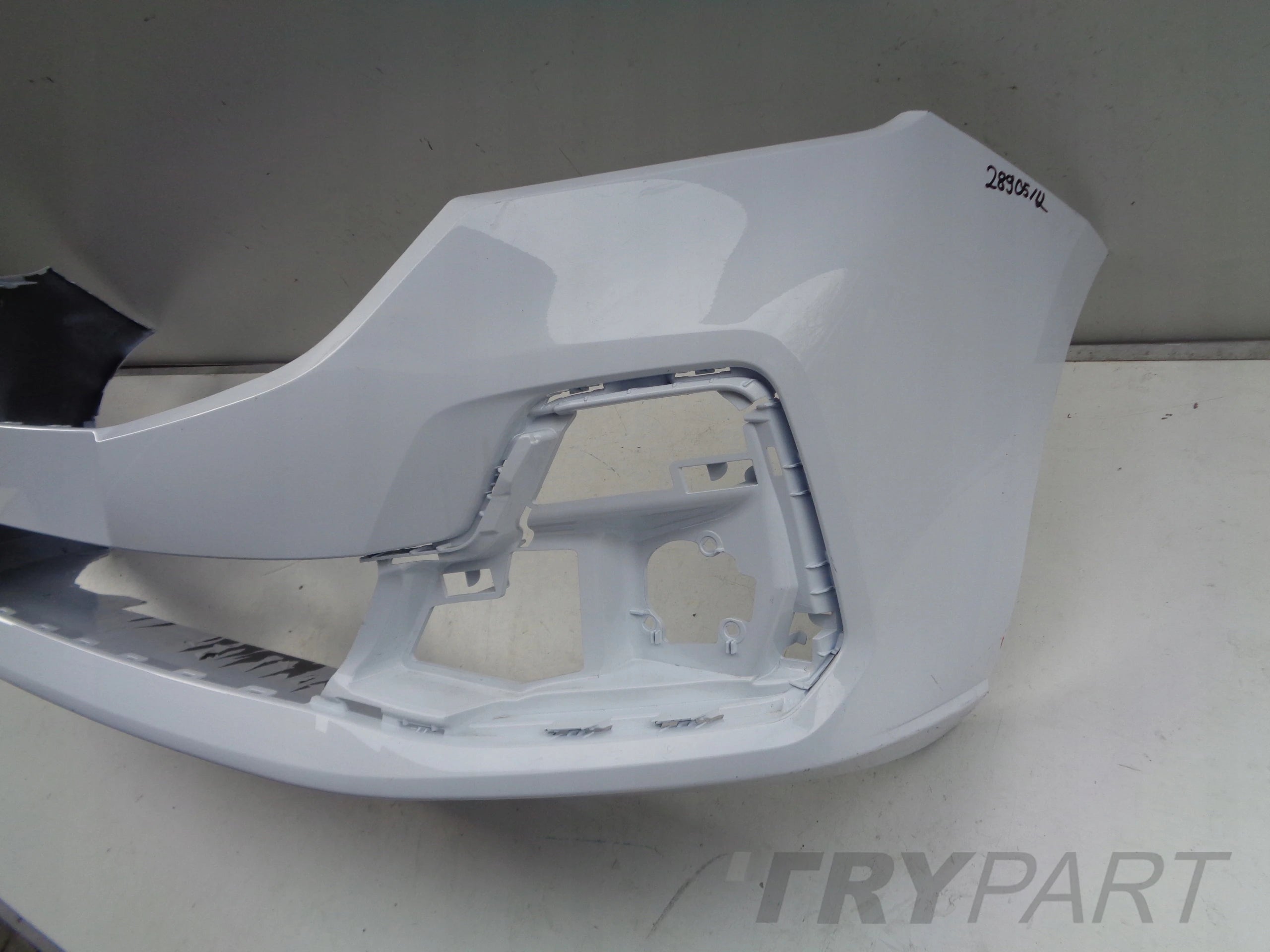 FRONT BUMPER FORD TRANSIT CONNECT III 22- 28905