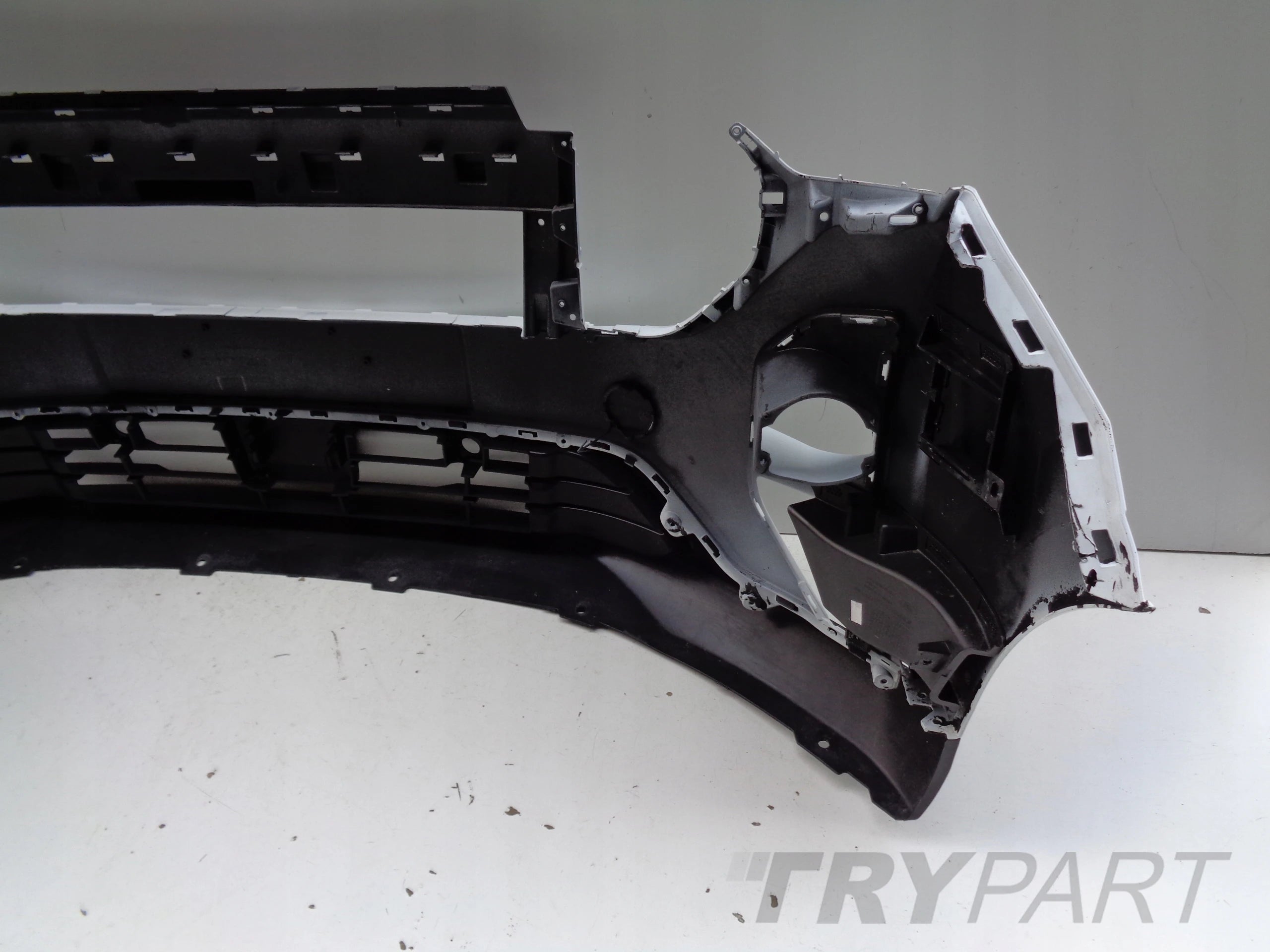 FRONT BUMPER FORD TRANSIT COURIER 24- NO. 51625