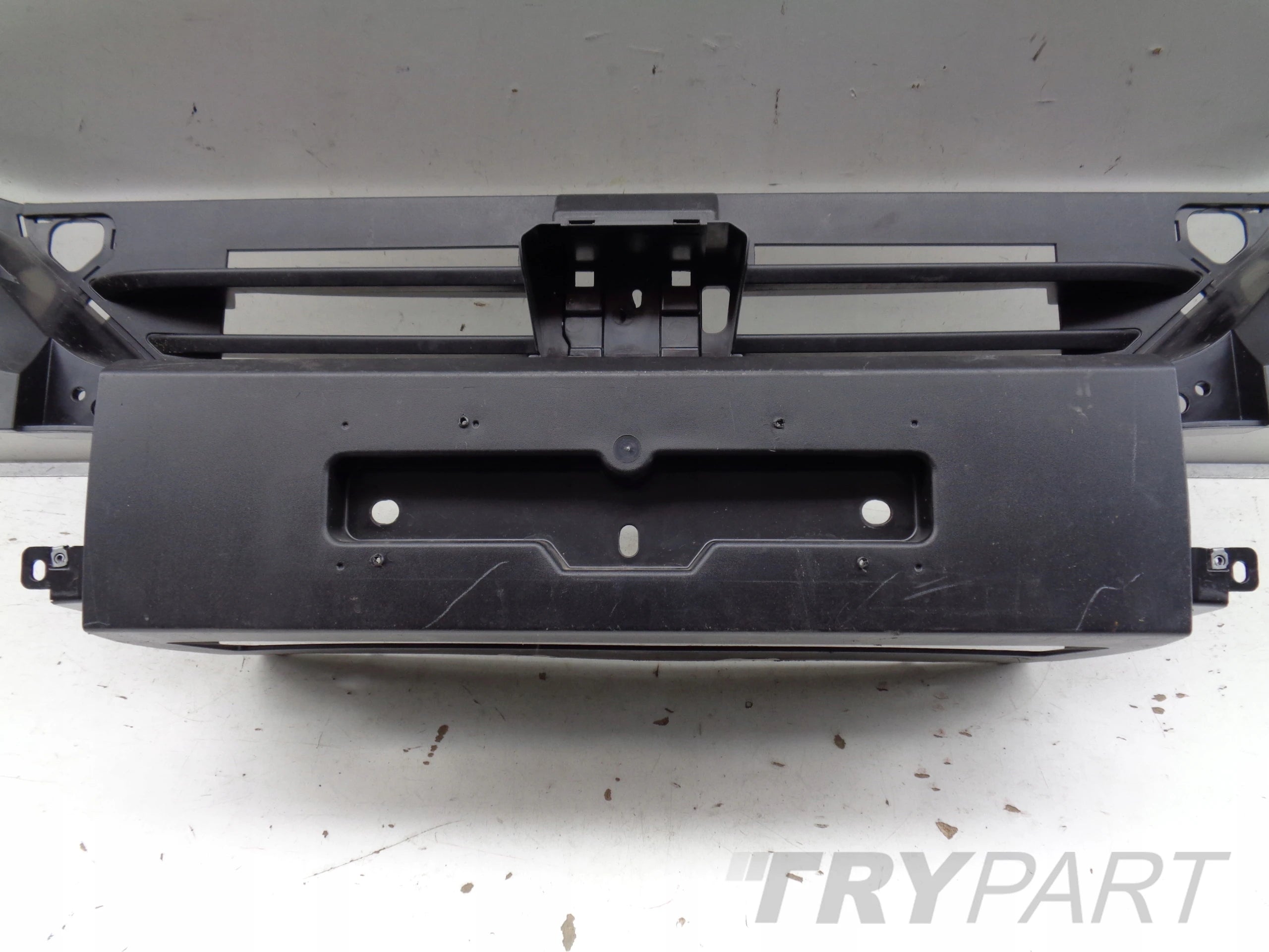 FRONT BUMPER GRILLE IVECO DAILY 19- LIFT