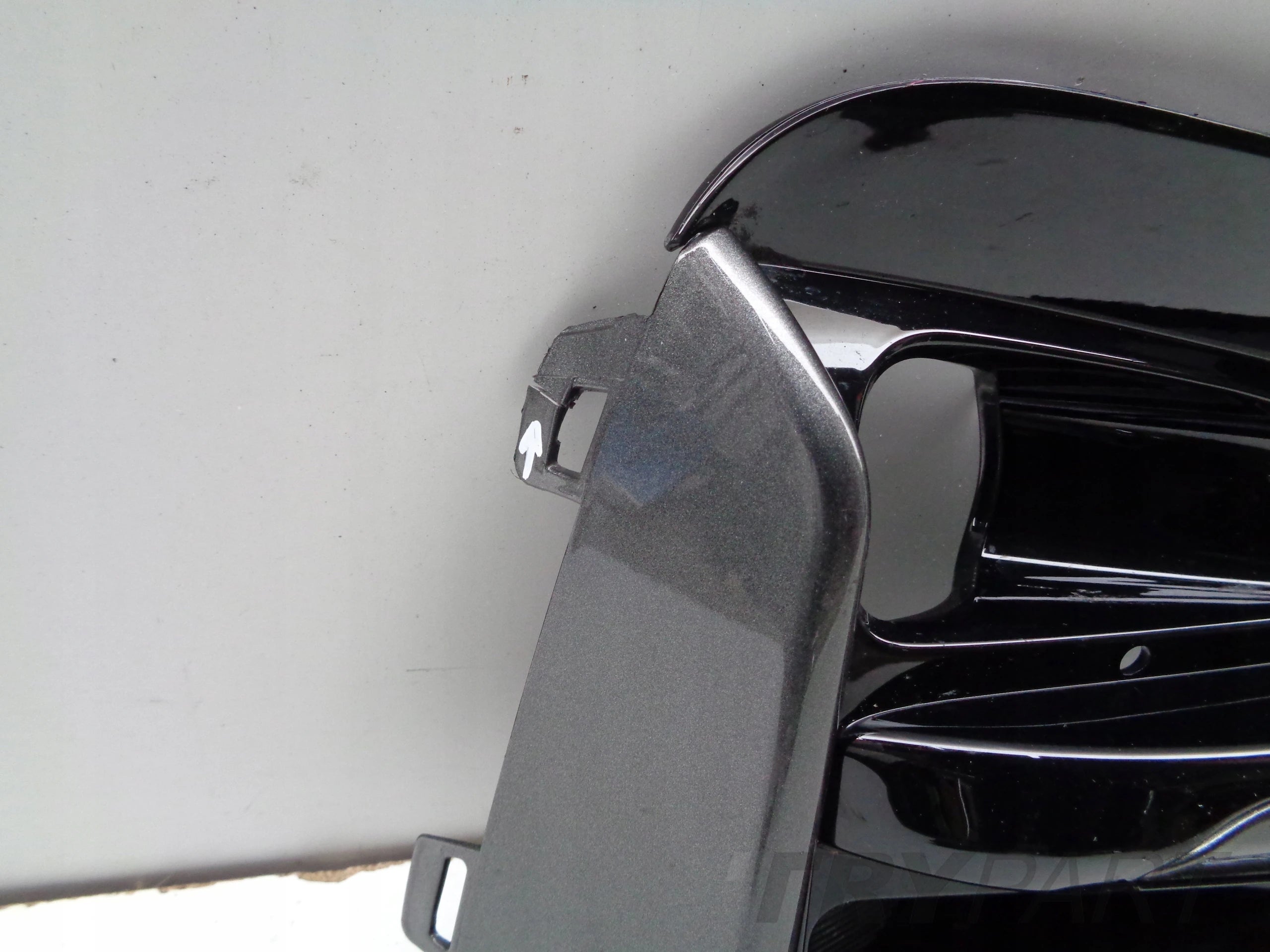 FRONT BUMPER GRILLE RIGHT FORD KUGA MK3 19- ST-LINE