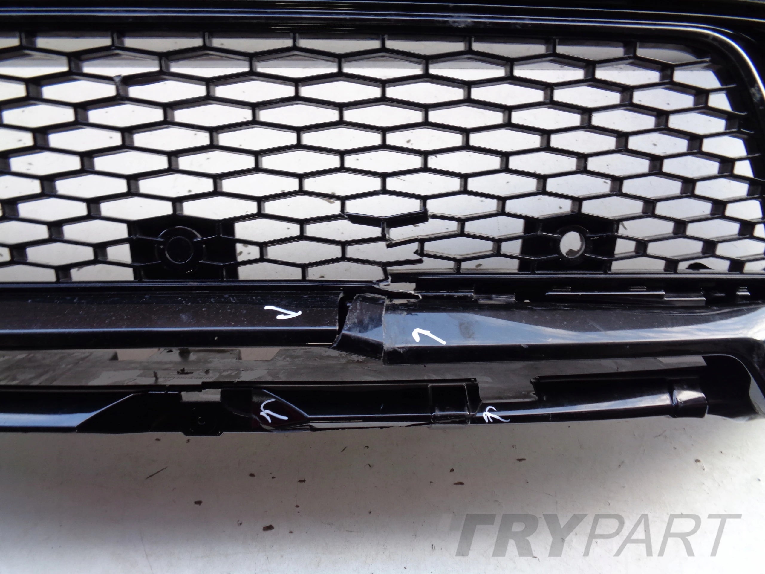 FRONT BUMPER LAND ROVER DISCOVERY SPORT 19- LIFT DYNAMIC NO. 45091