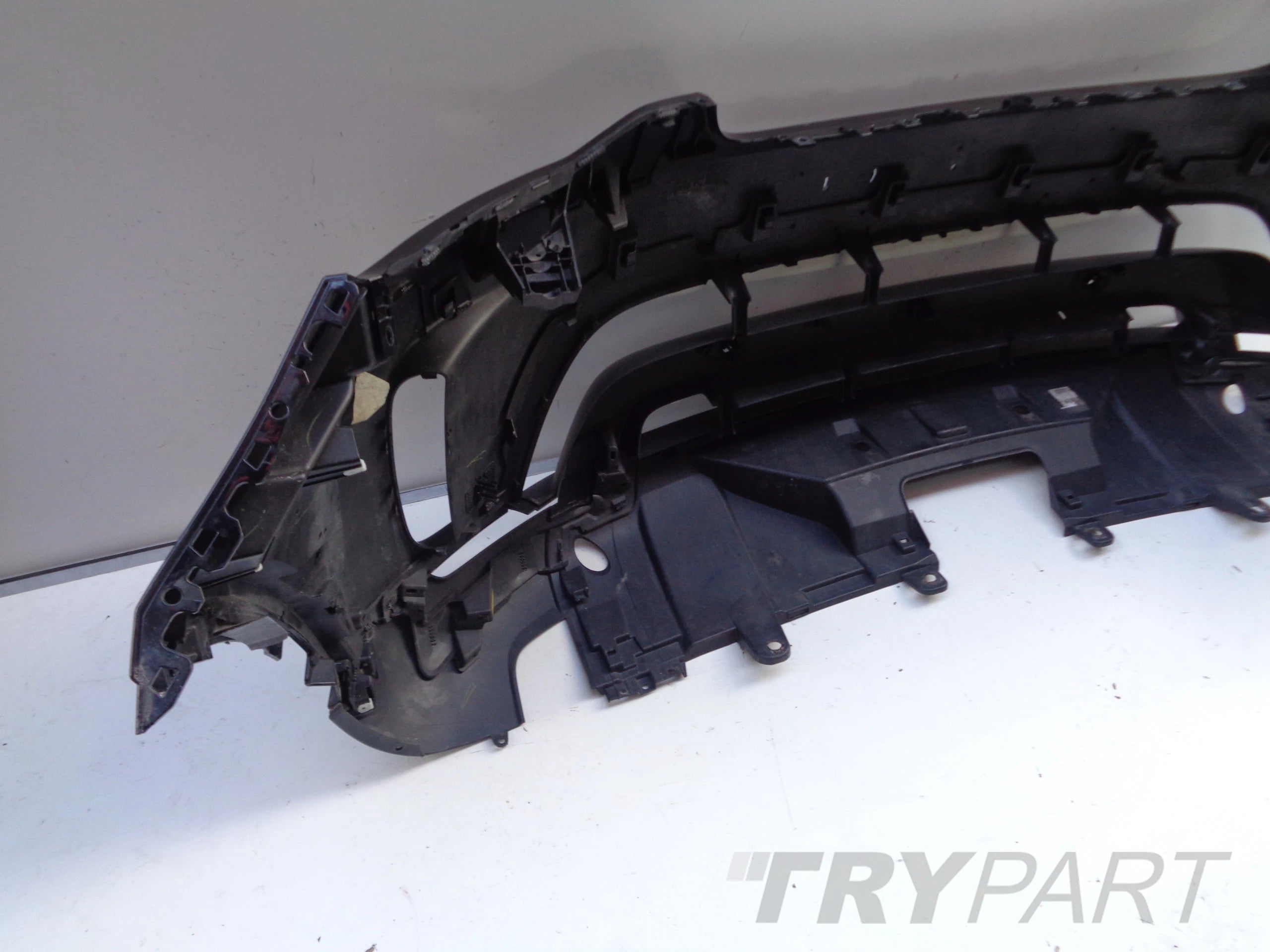 FRONT BUMPER LAND ROVER DISCOVERY V DYNAMIC 17-