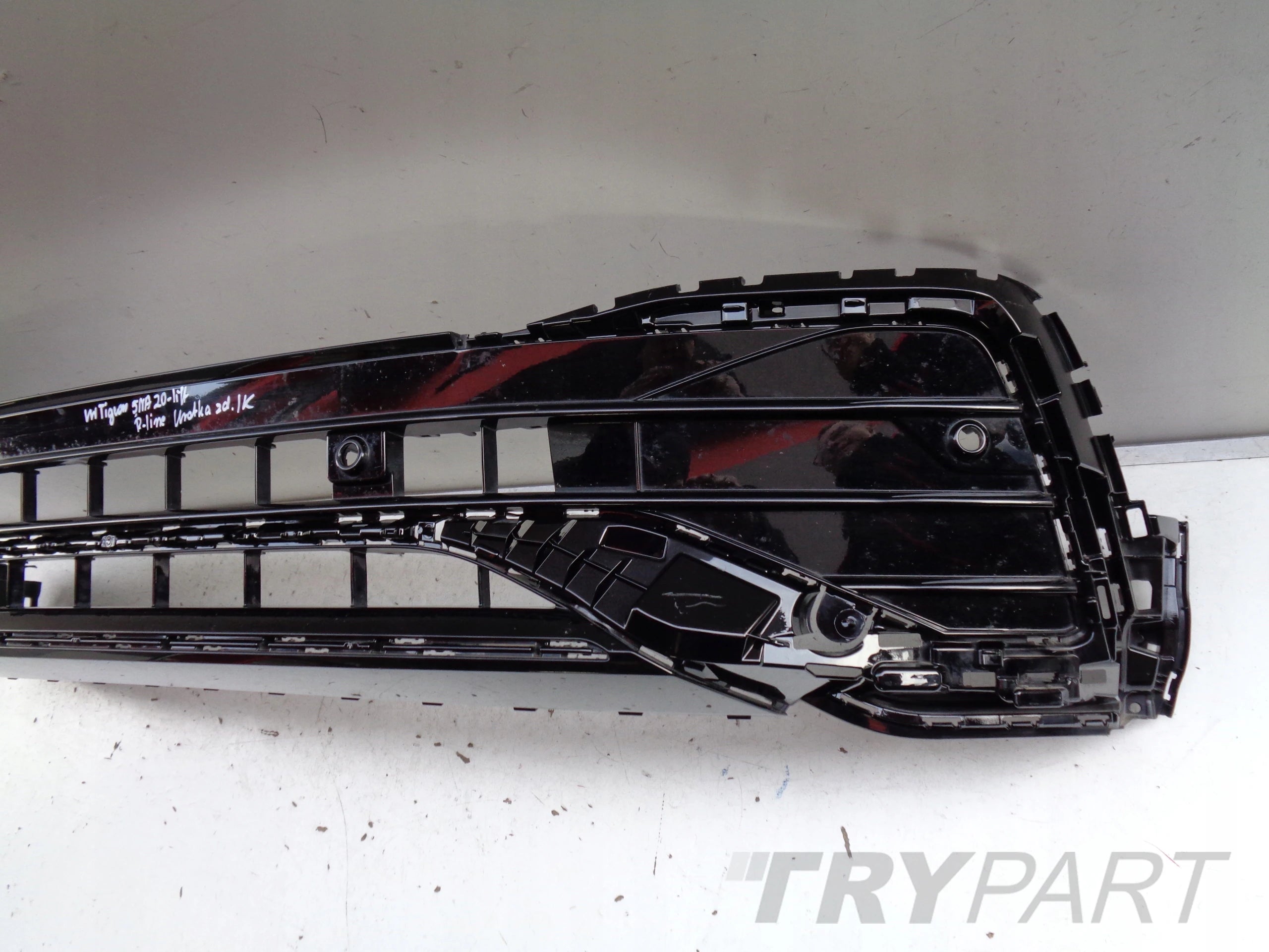 FRONT BUMPER LIP GRILL VW TIGUAN 5NA 20- LIFT R-LINE