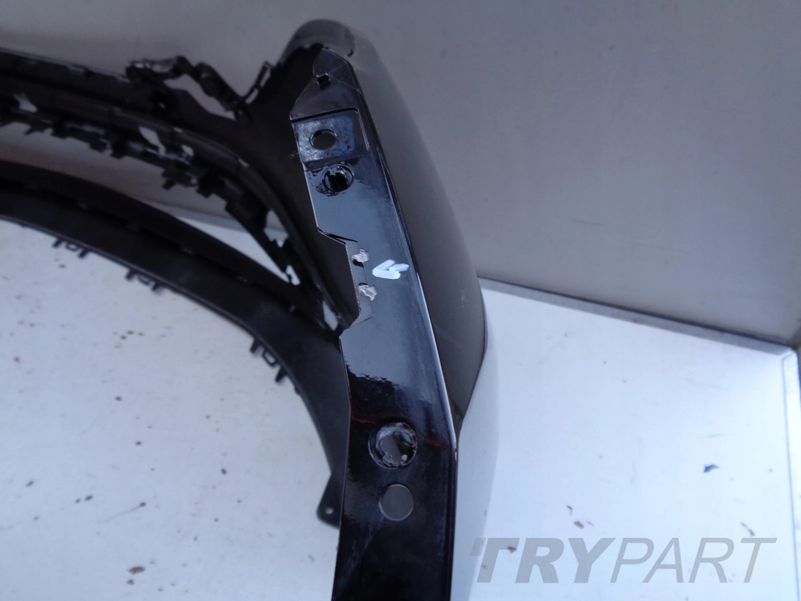 FRONT BUMPER MERCEDES EQC W293 AMG NO. 43231