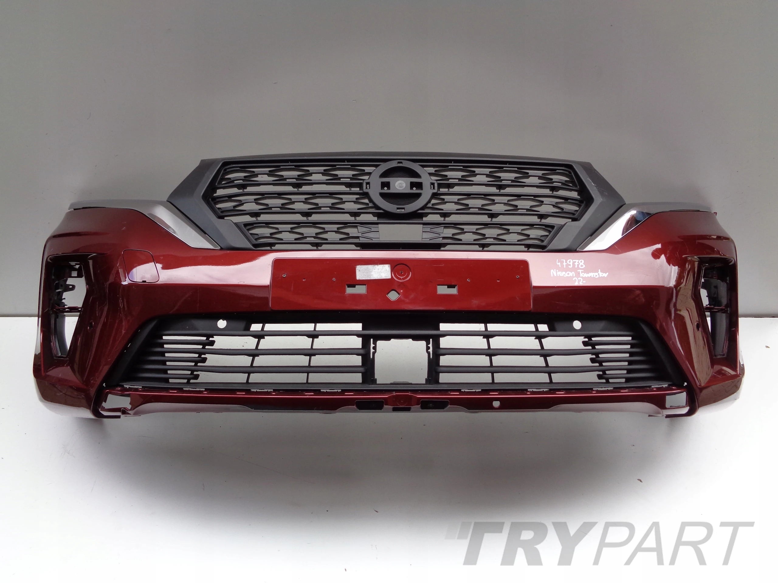 FRONT BUMPER NISSAN TOWNSTAR 22- NO. 47978
