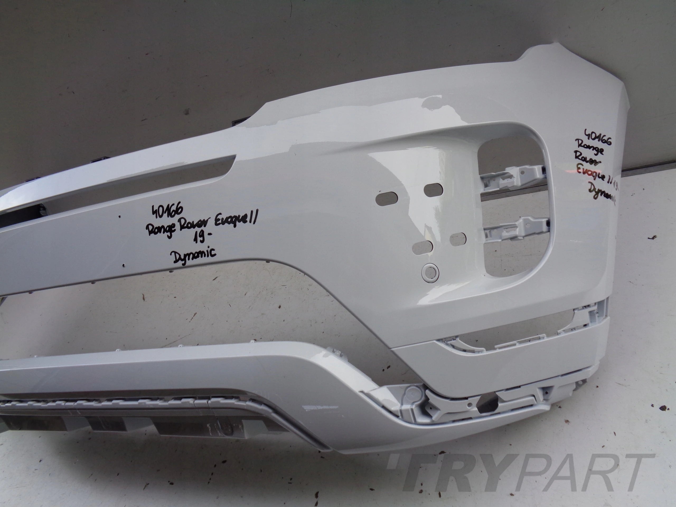 FRONT BUMPER RANGE ROVER EVOQUE II 19- DYNAMIC NO. 40166