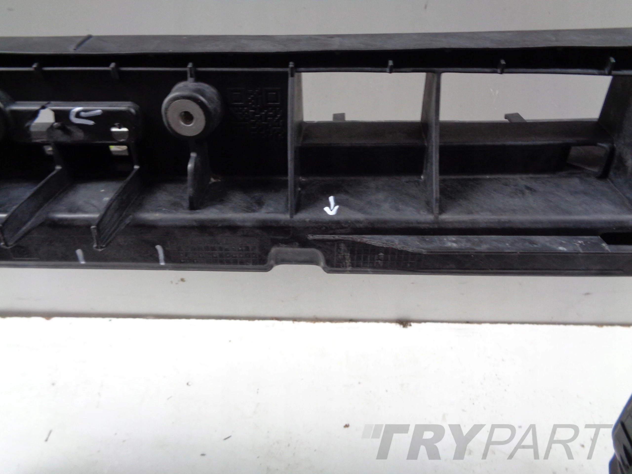 FRONT BUMPER REINFORCEMENT AUDI Q3 II 83A 18-