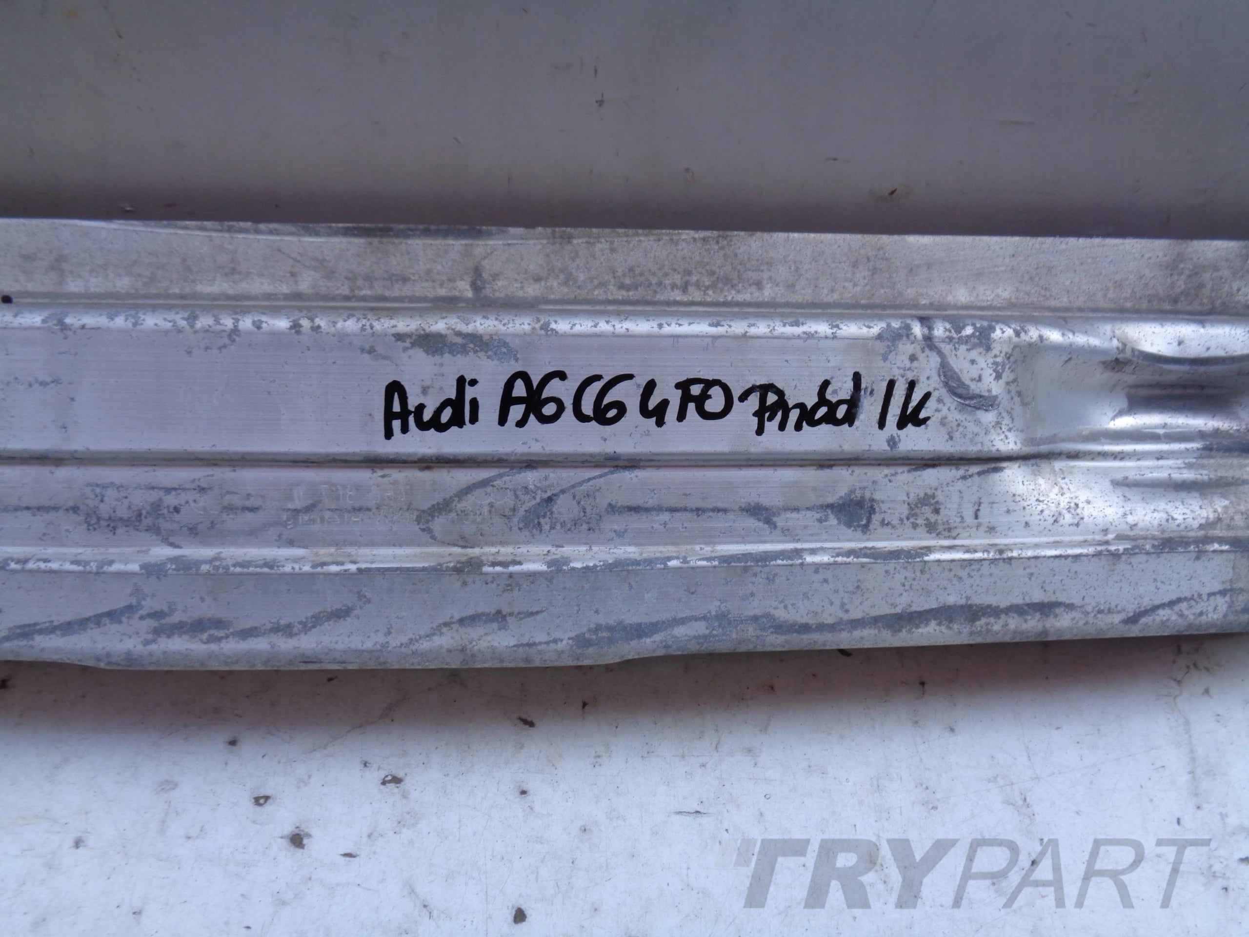 FRONT BUMPER REINFORCEMENT BAR AUDI A6 C6 4F 4F0 04-