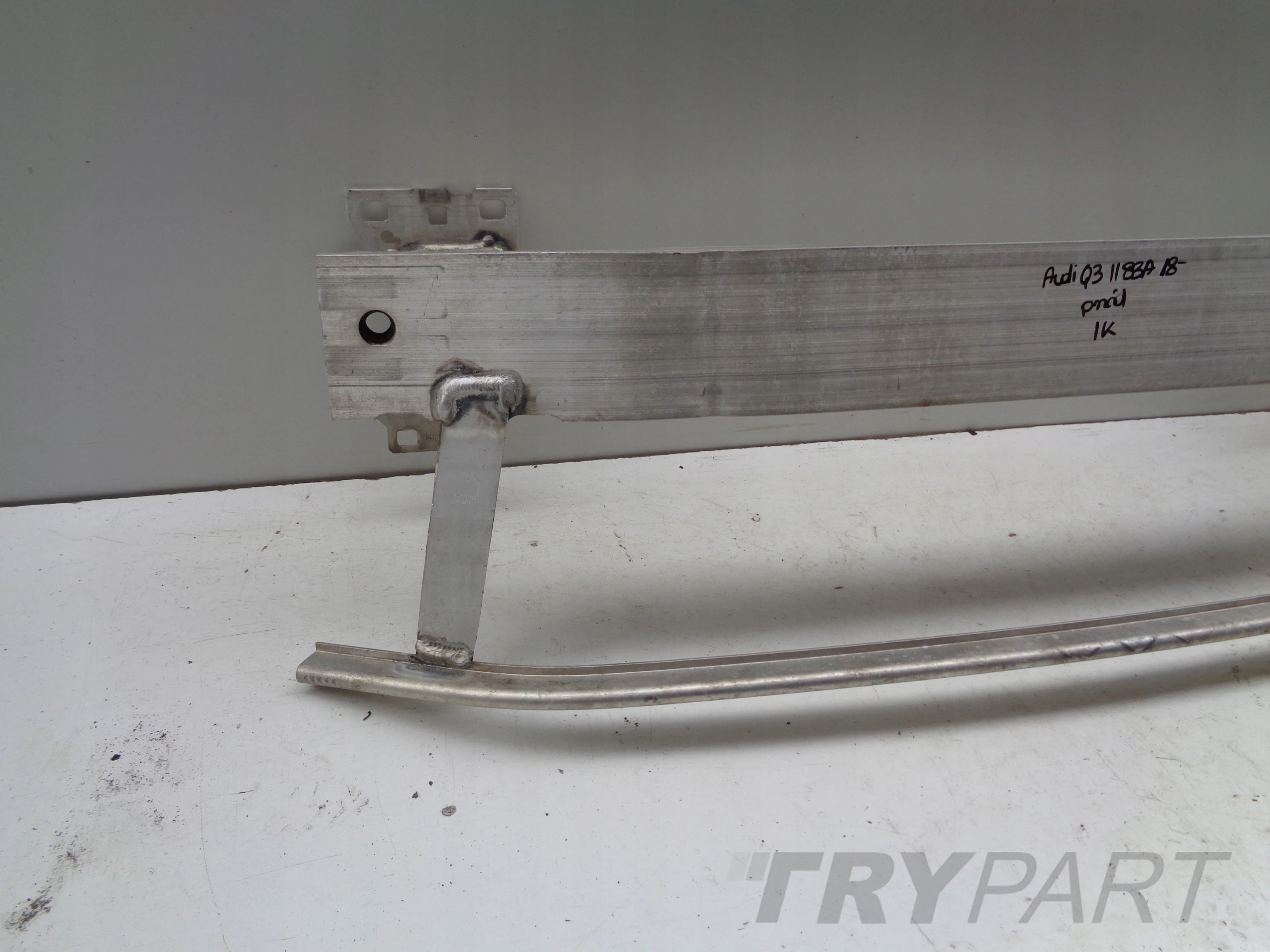 FRONT BUMPER REINFORCEMENT BAR AUDI Q3 II 83A 18-