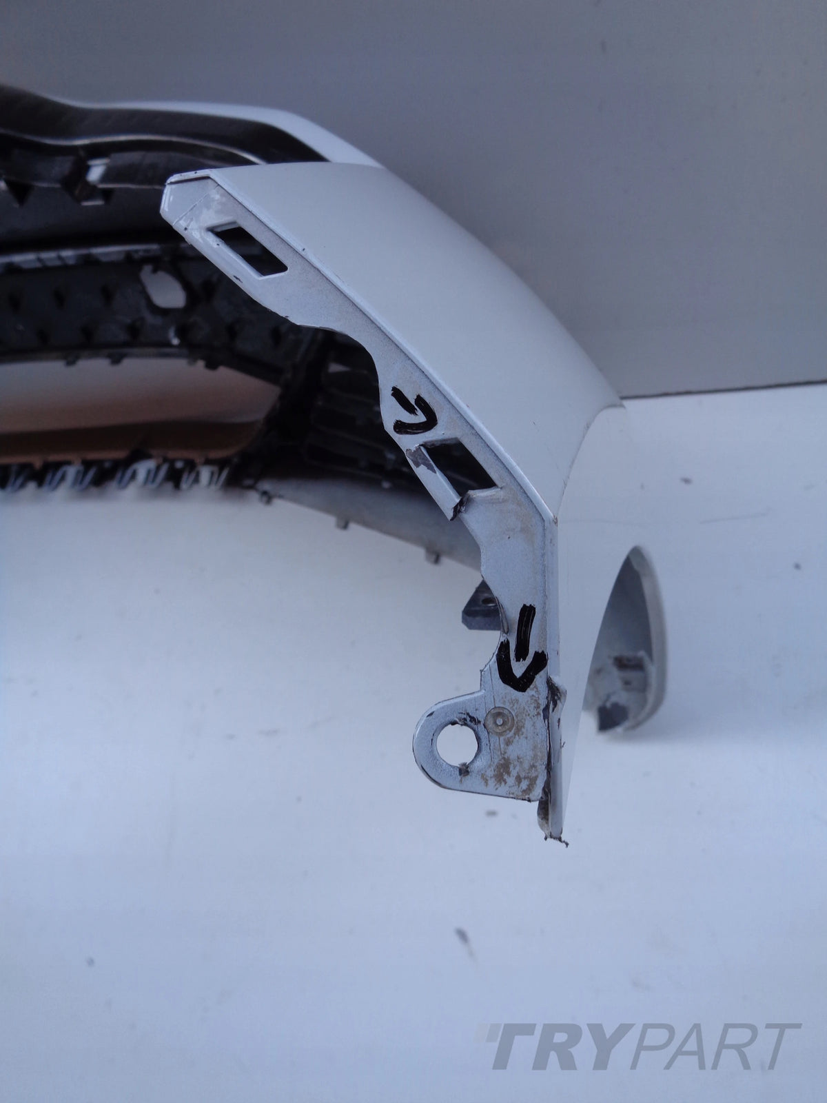 FRONT BUMPER SEAT CUPRA BORN 10E NO. 48195