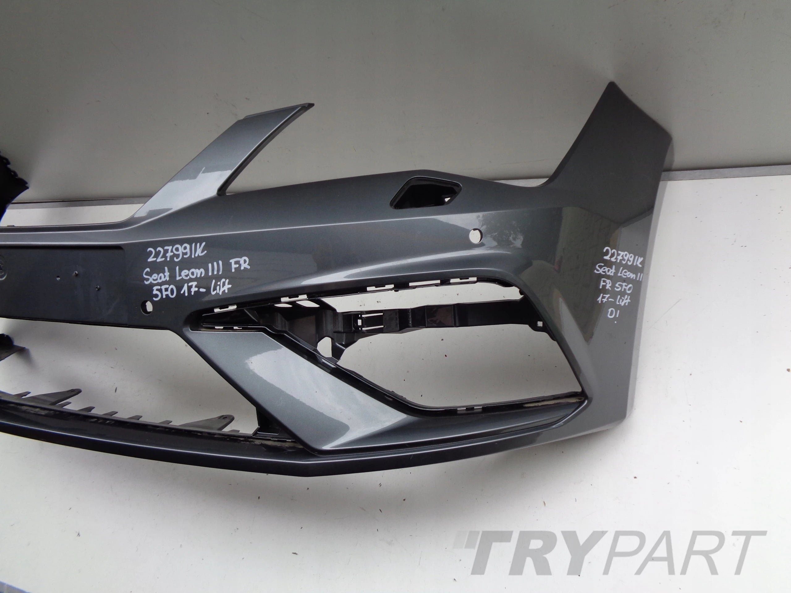 FRONT BUMPER SEAT LEON III FR 5F 17- FACELIFT 22799