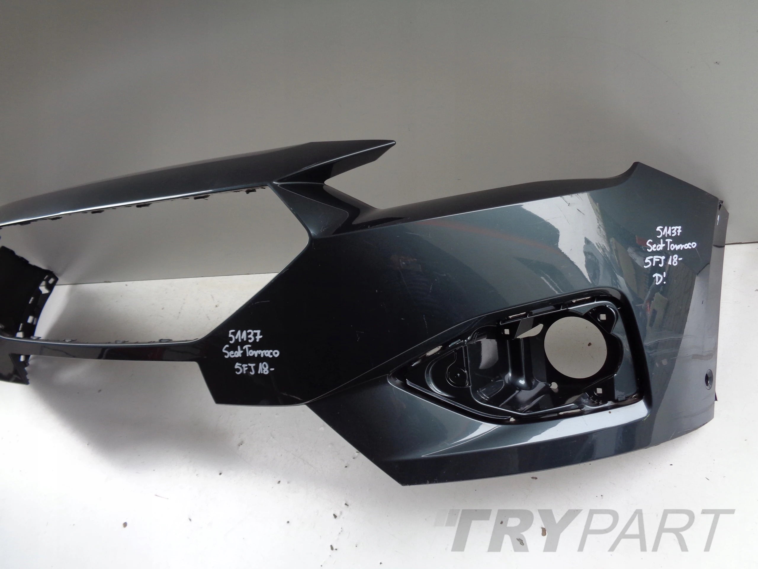 FRONT BUMPER SEAT TARRACO 5FJ 18- NO. 51137
