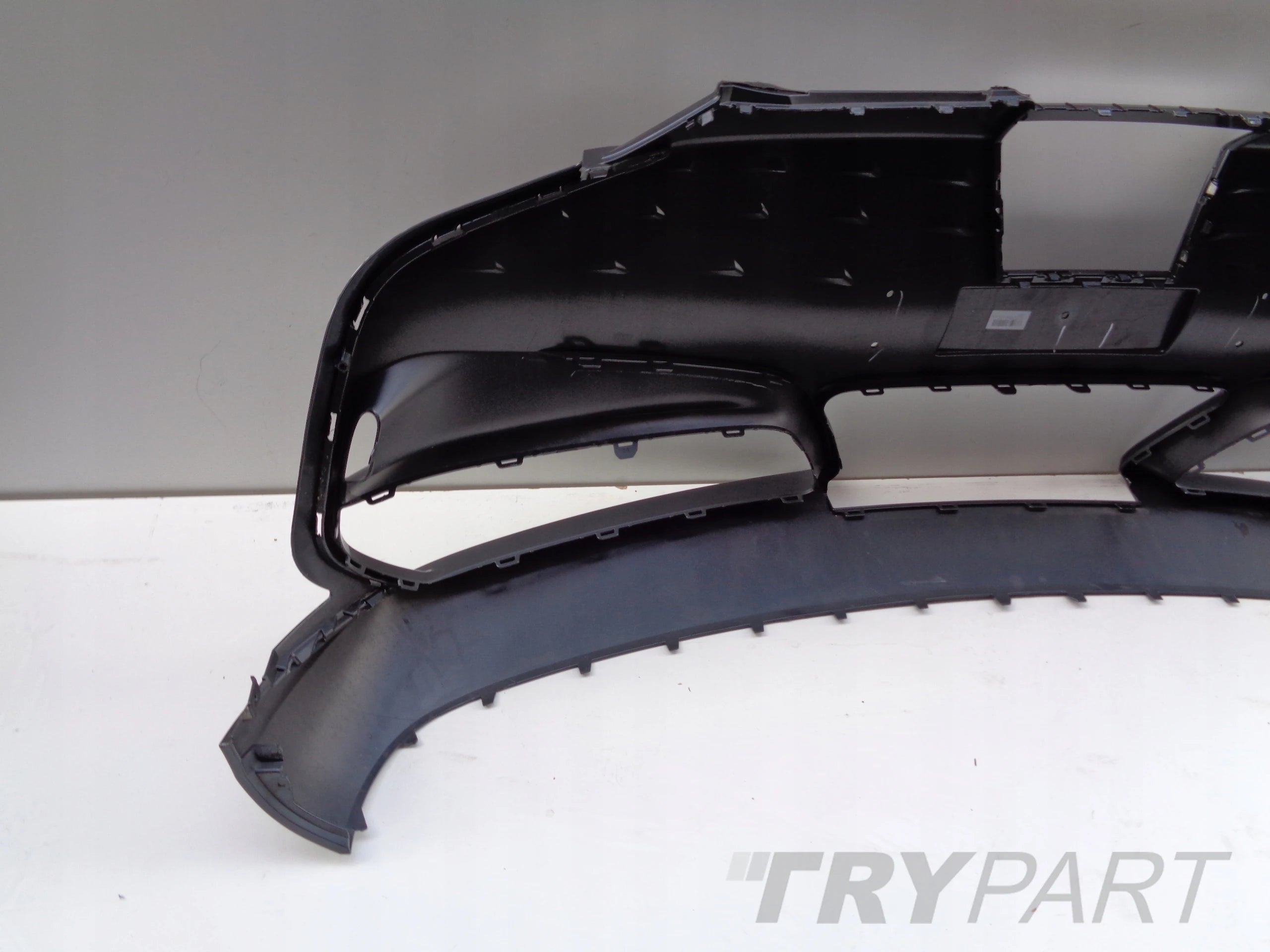 FRONT BUMPER SEAT TAVASCAN 5FL 24- NO. 46509