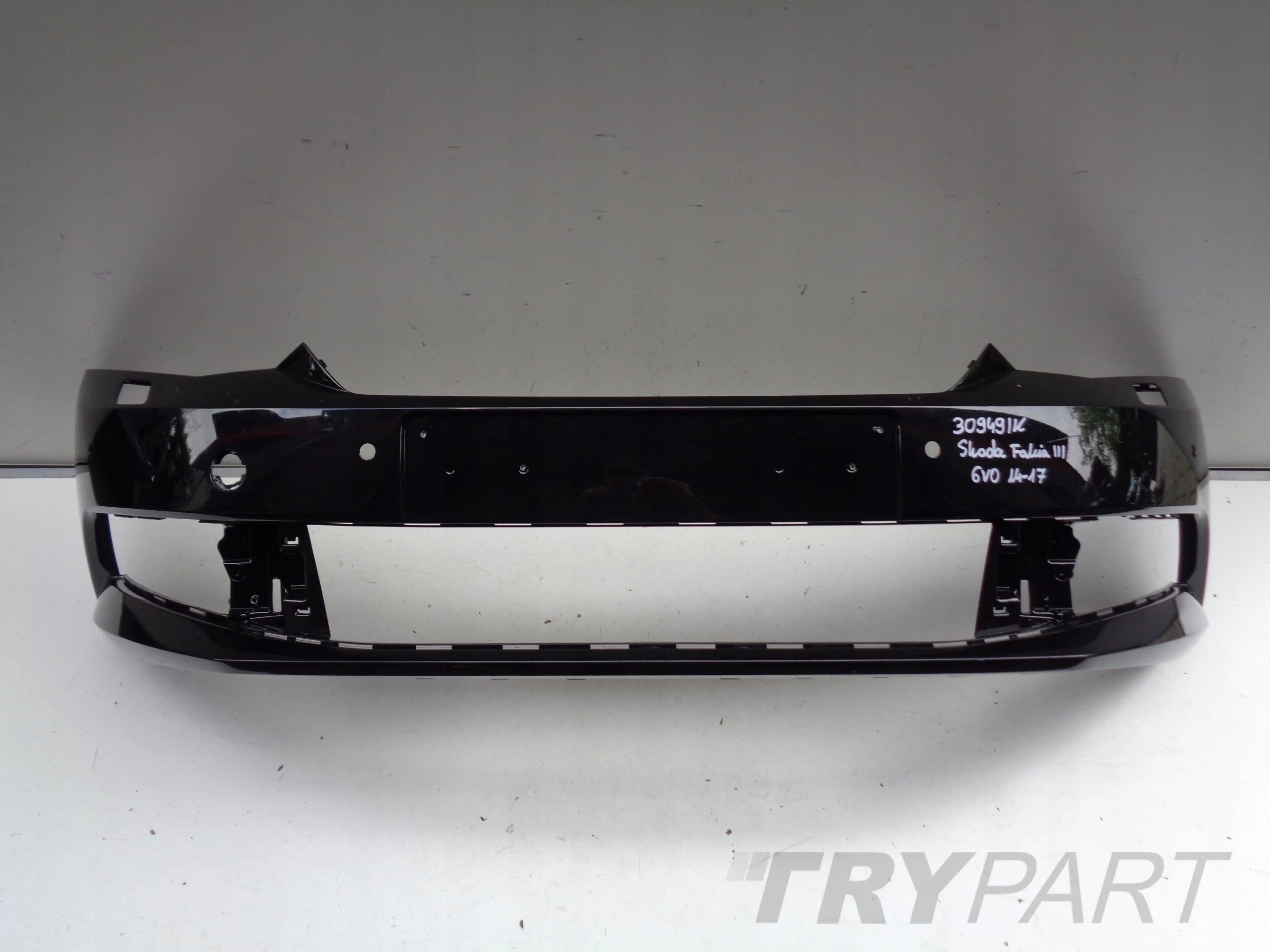 FRONT BUMPER SKODA FABIA III 3 6V 14-17 30949