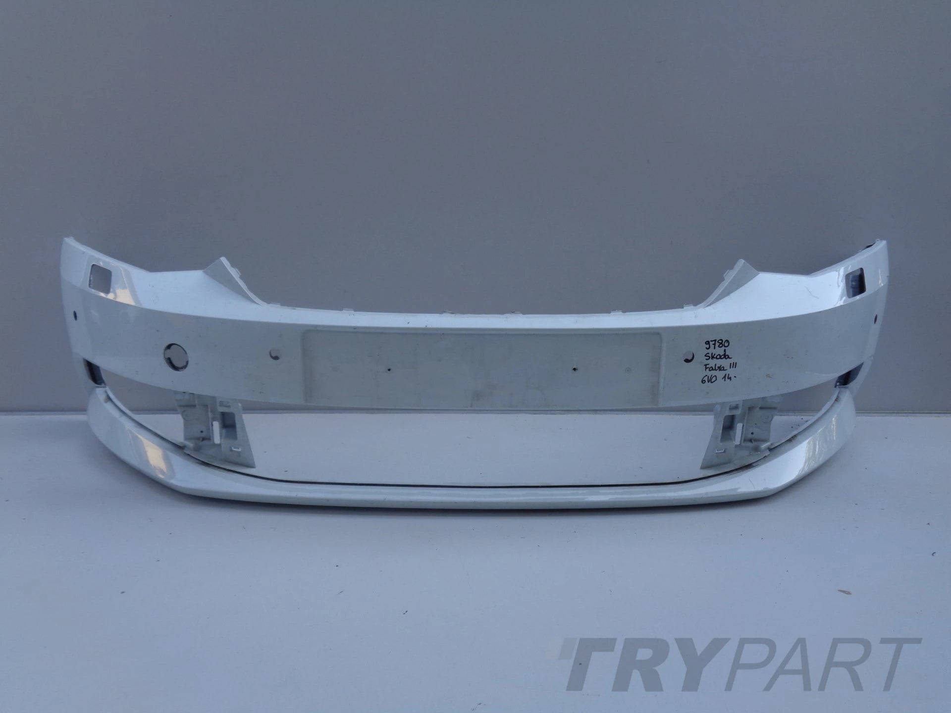 FRONT BUMPER SKODA FABIA III 6V0 14- NO. 9780