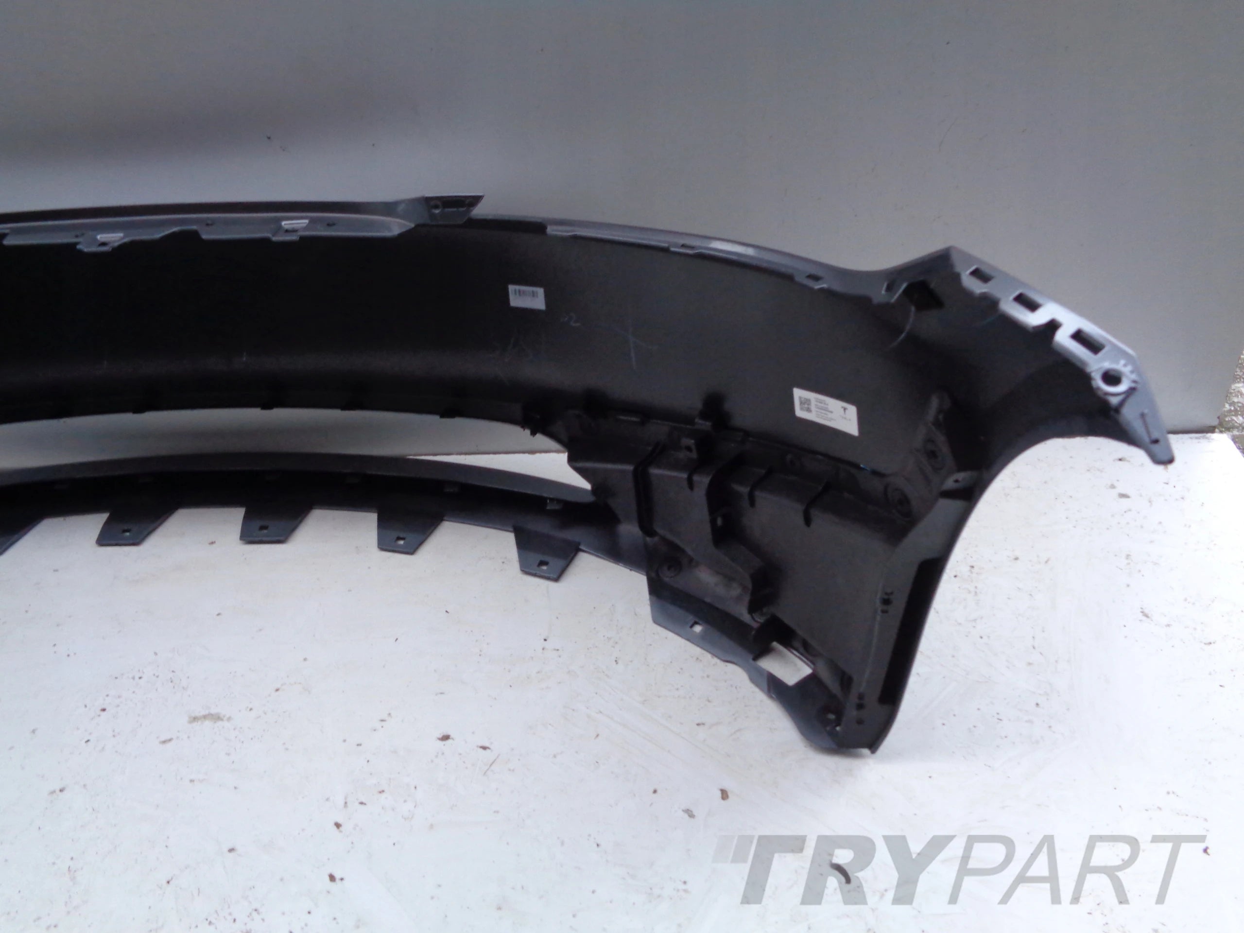 FRONT BUMPER TESLA MODEL 3 23- FACELIFT NO. 49612