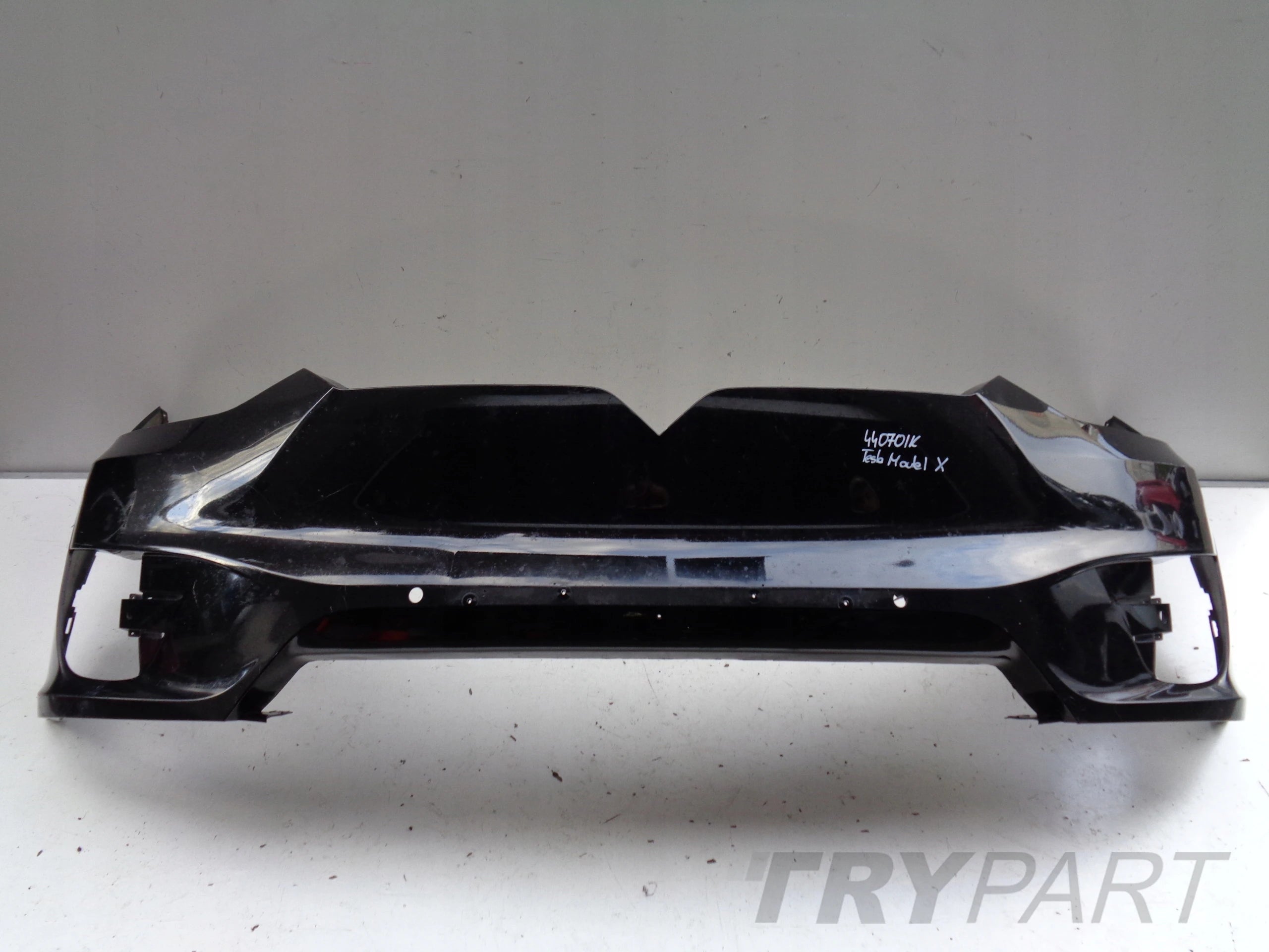 FRONT BUMPER TESLA MODEL X NO. 44070