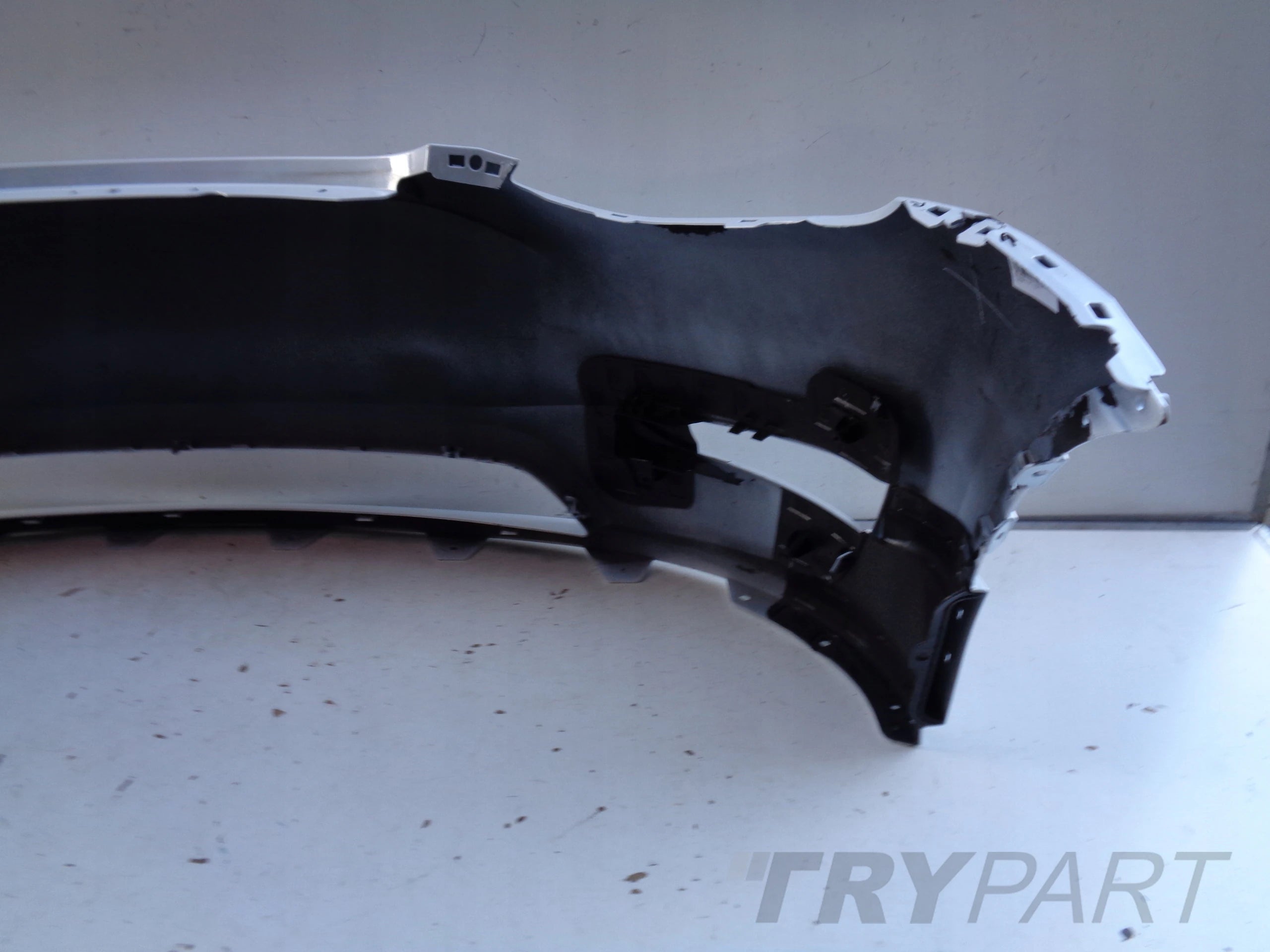 FRONT BUMPER TESLA MODEL Y NO. 43242