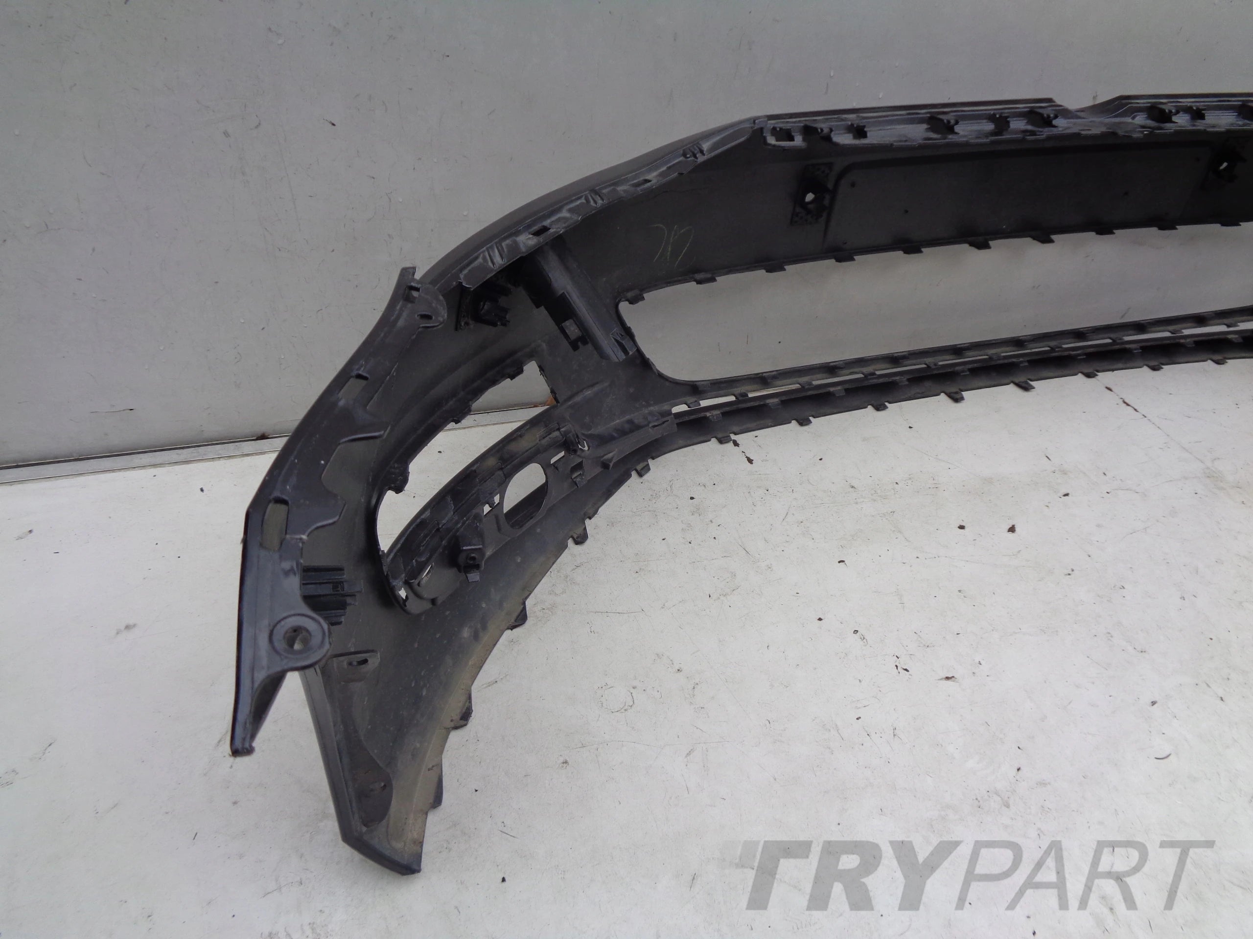 FRONT BUMPER VW GOLF VII 5G0 12-16 NO. 15300