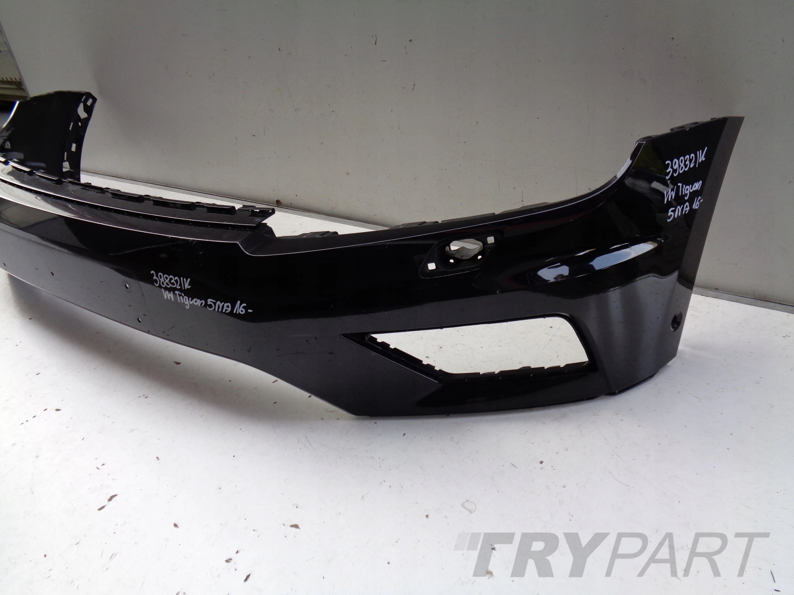FRONT BUMPER VW TIGUAN 5N 5NA 16- NO 39832