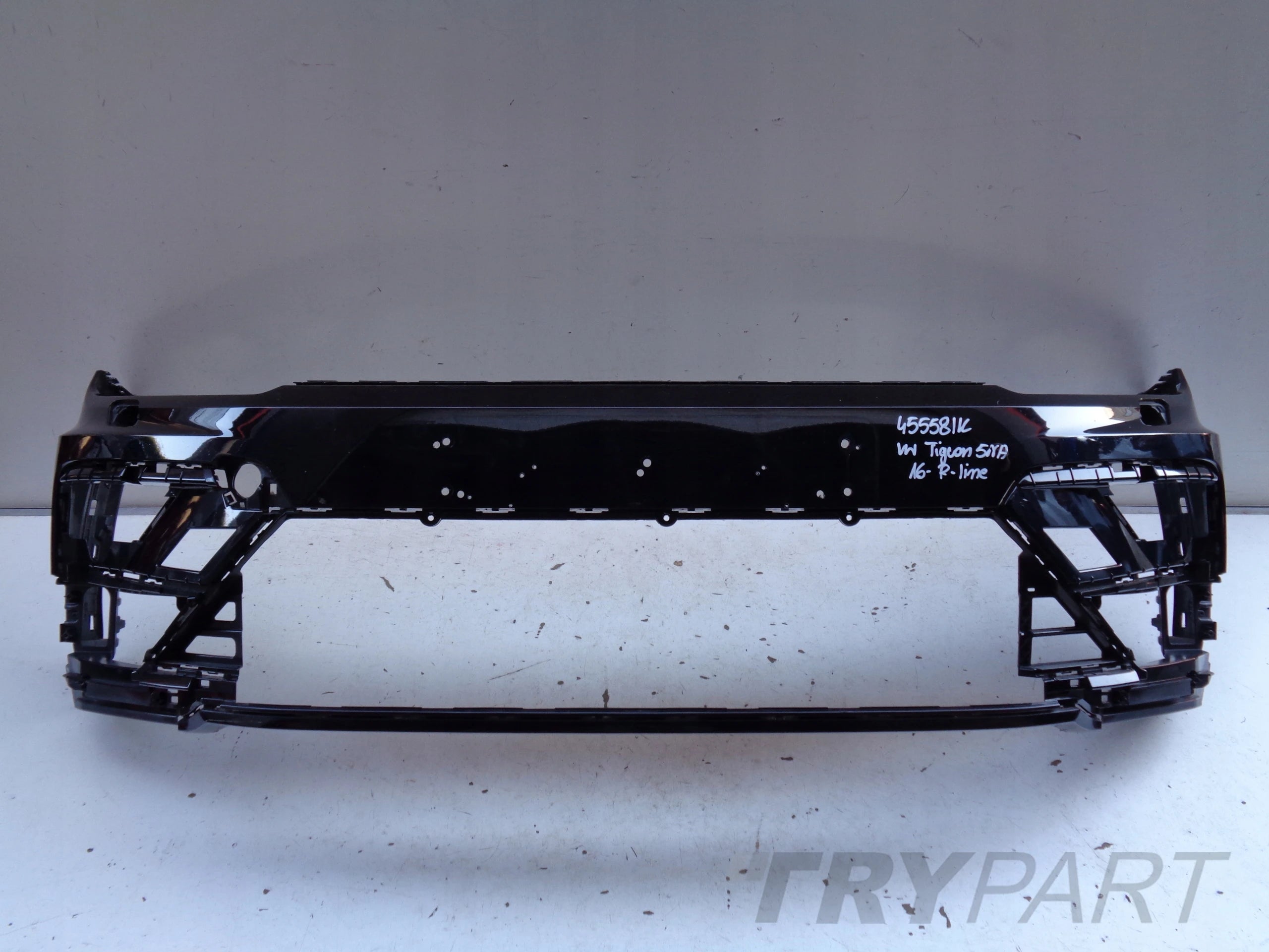 FRONT BUMPER VW TIGUAN 5NA 16- R-LINE NO. 45558