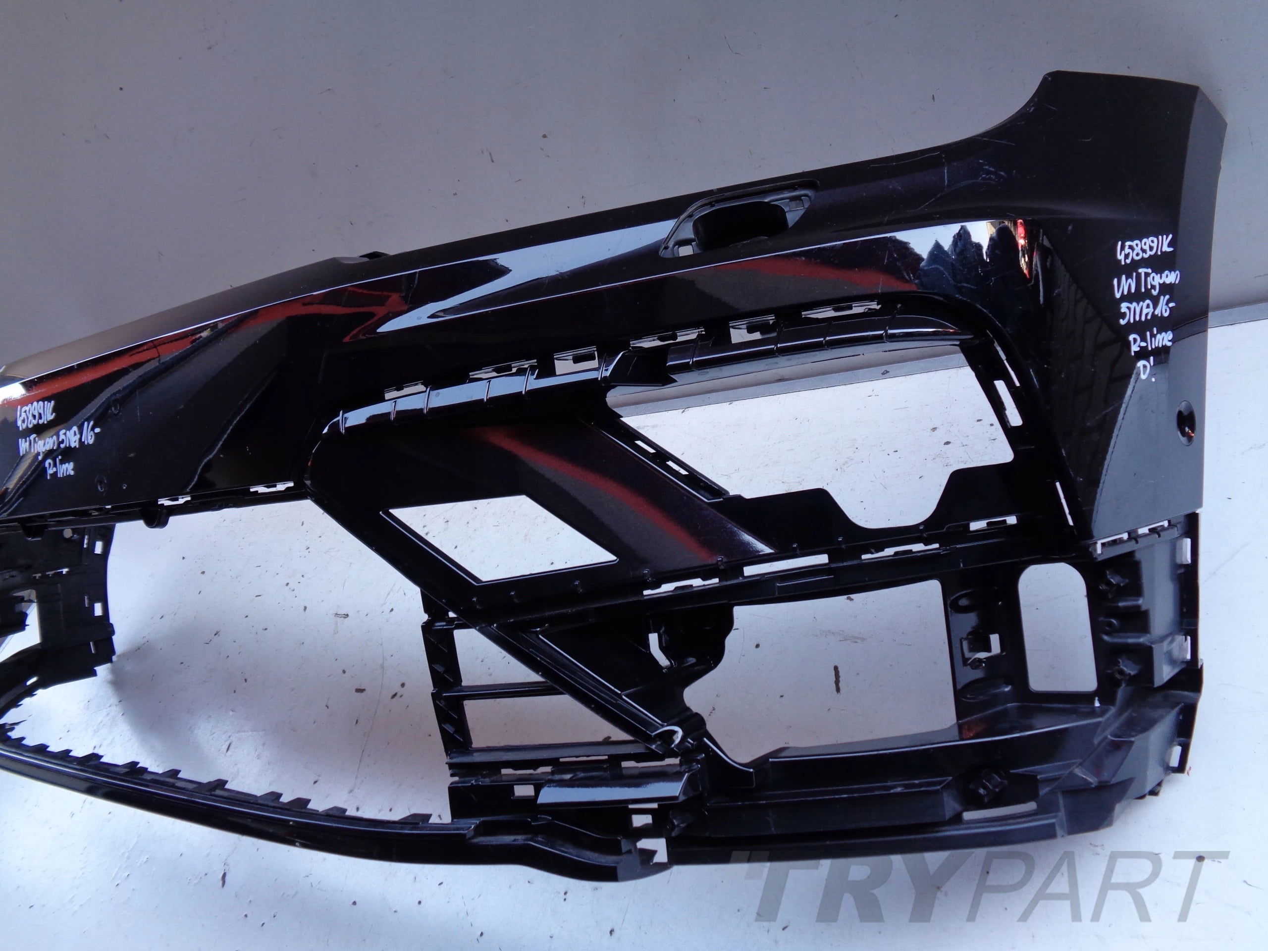 FRONT BUMPER VW TIGUAN 5NA 16- R-LINE NO. 45899