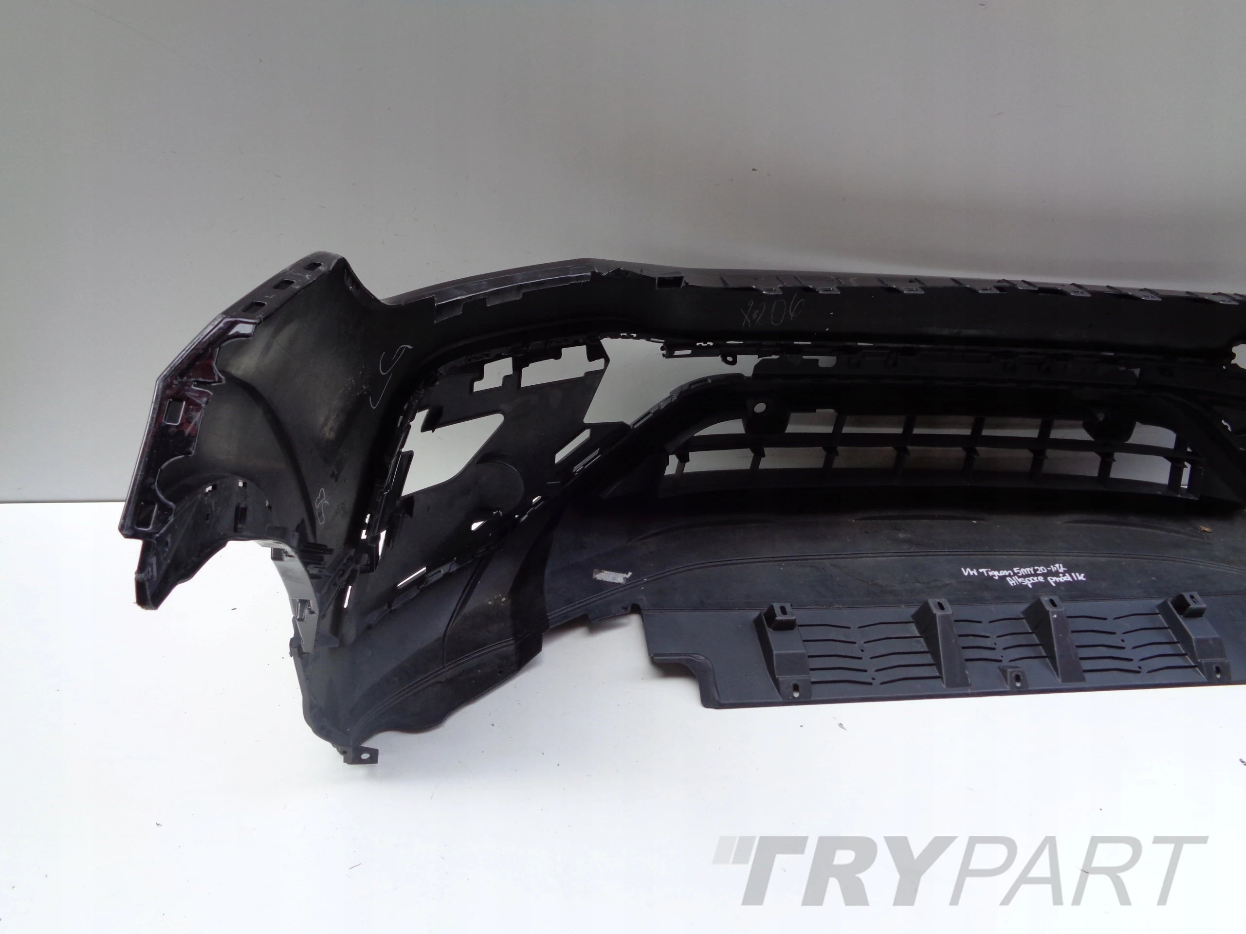 FRONT BUMPER VW TIGUAN 5NN 20- LIFT ALLSPACE NO. 46883