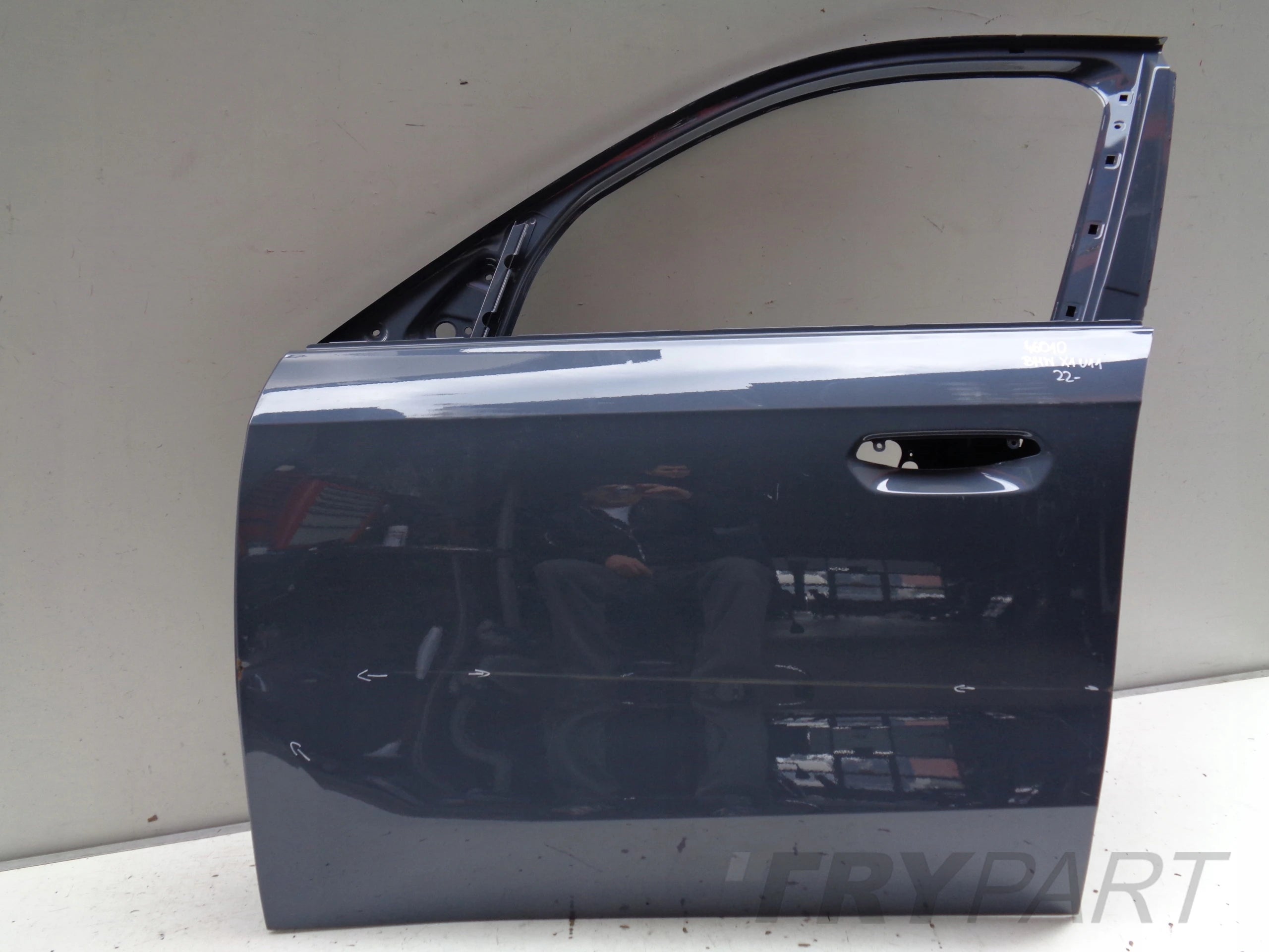 FRONT LEFT DOOR BMW X1 U11 22- NO. 46010