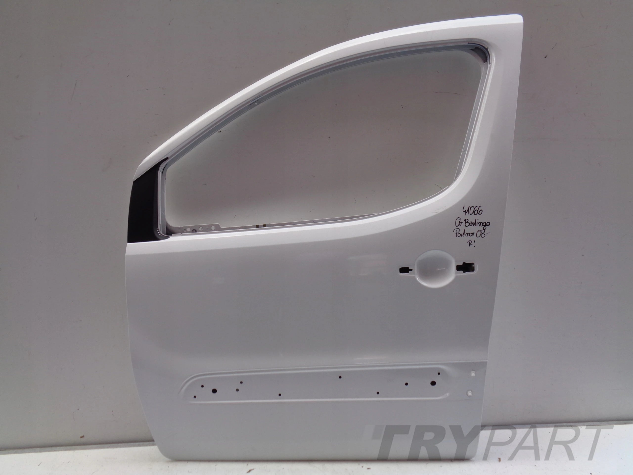 FRONT LEFT DOOR CITROEN BERLINGO PEUGEOT PARTNER 08- NO. 41066