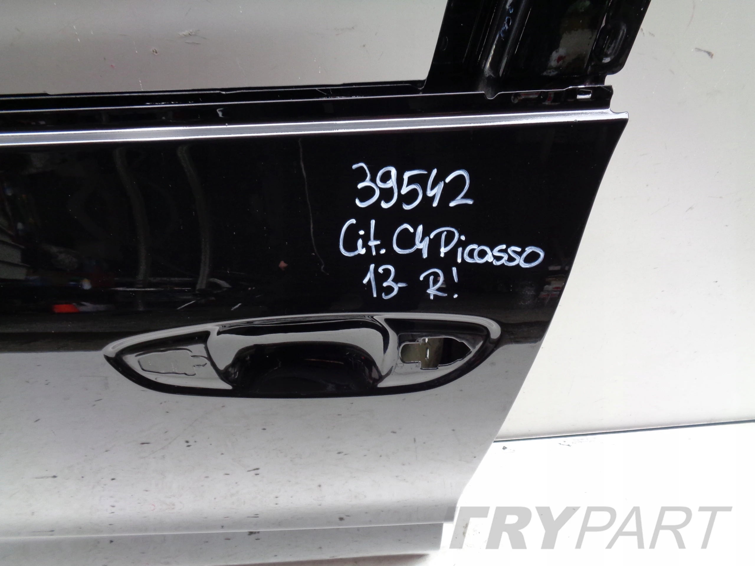 FRONT LEFT DOOR CITROEN C4 PICASSO II 13- NO. 39542